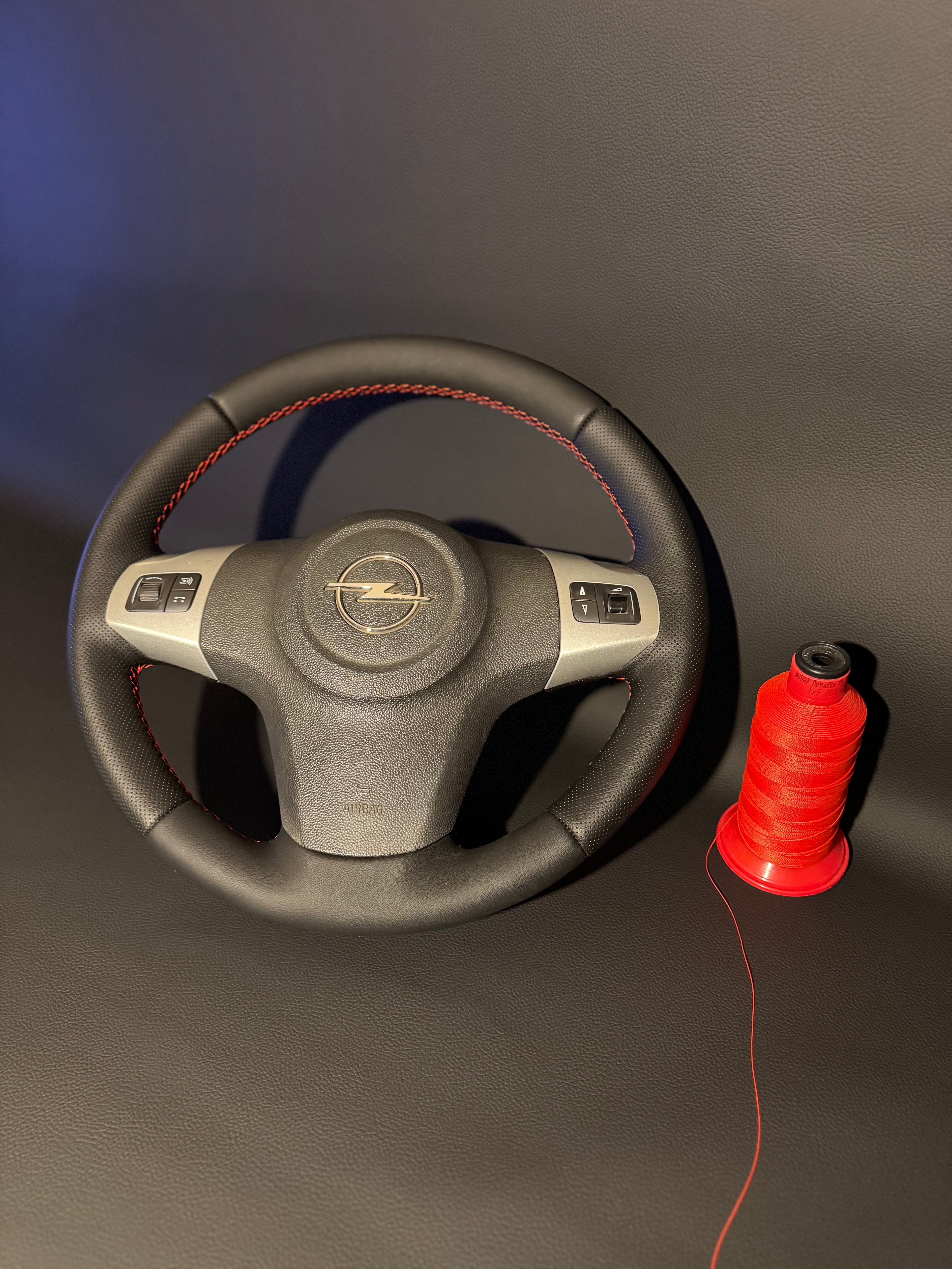Opel Corsa D Araca Uyumlu Dikmeli Direksiyon Kılıfı 