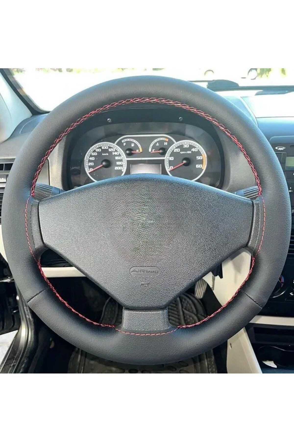 Fiat Albea Üniversal Dikmeli Direksiyon Kılıfı (SİYAH DERİ KIRMIZI IPLİ)açıklamayı Okuynz