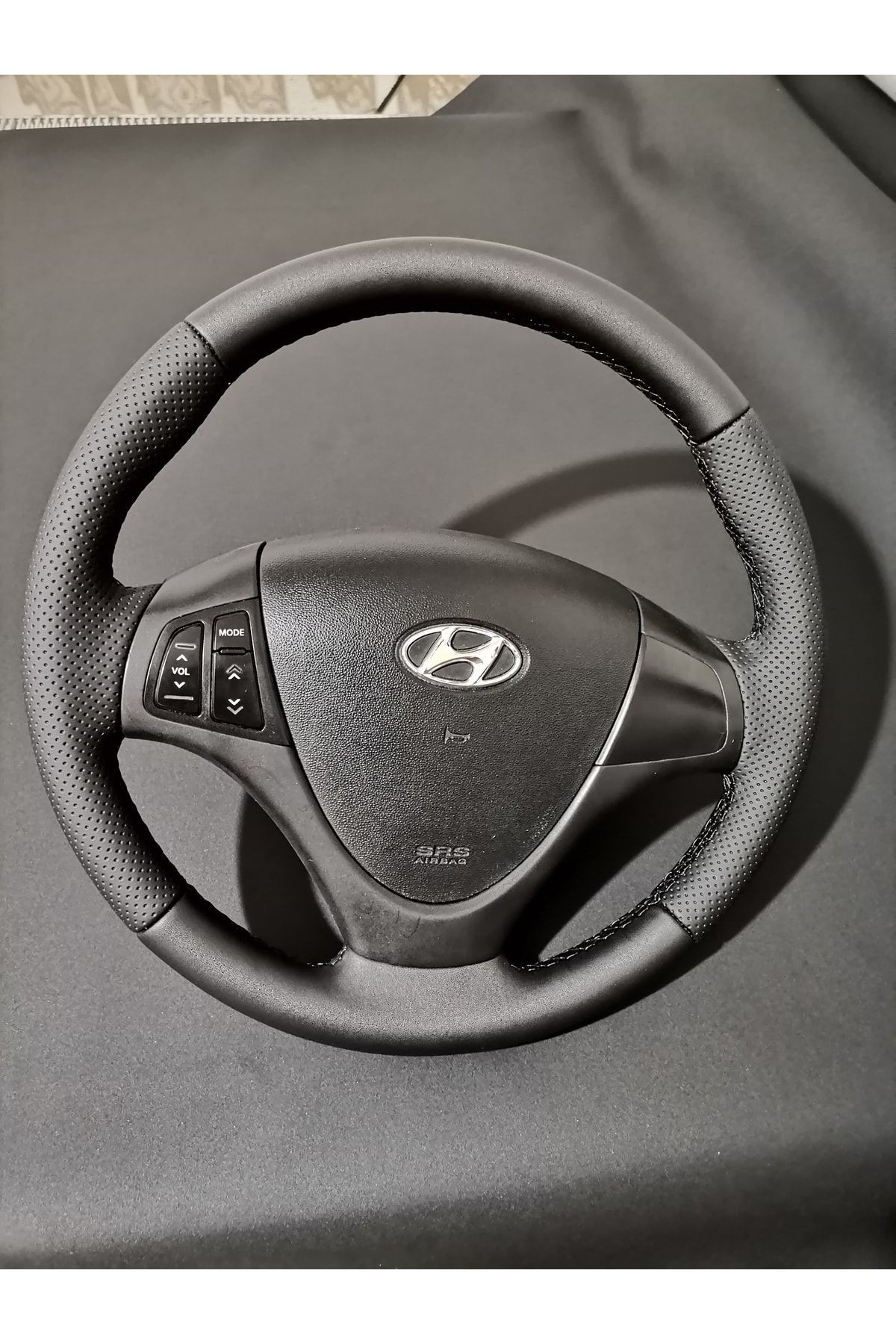 Hyundai I30 Uyumlu Araca Özel Direksiyon Kılıfı