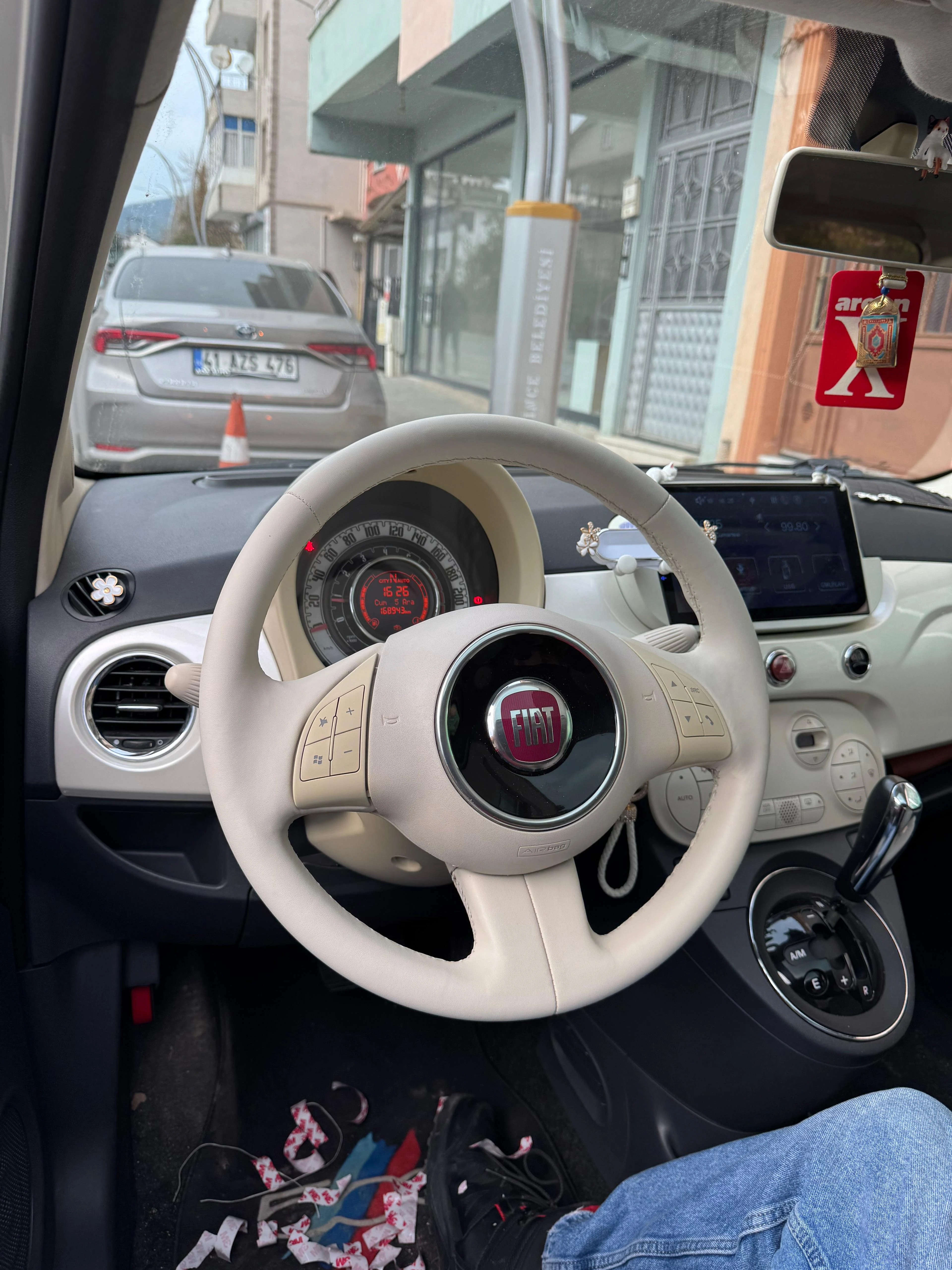 Giat 500 (2012) Araca Uyumlu Dikmeli Direksiyon Kılıfı