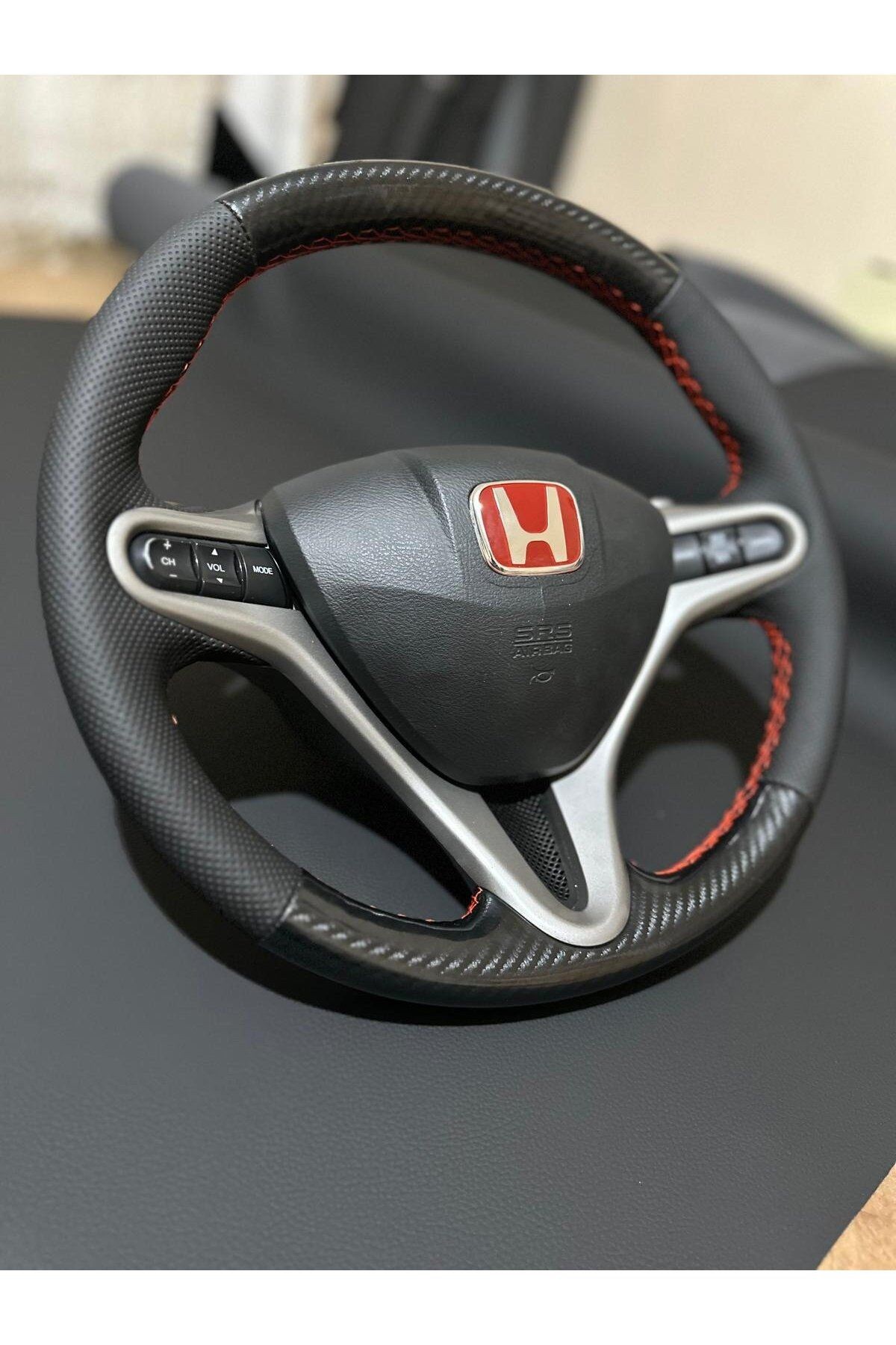 HONDA FD6 ARACA ÖZEL DİREKSİYON KILIFI (NOKTALI-MİCROFİBERCARBON)