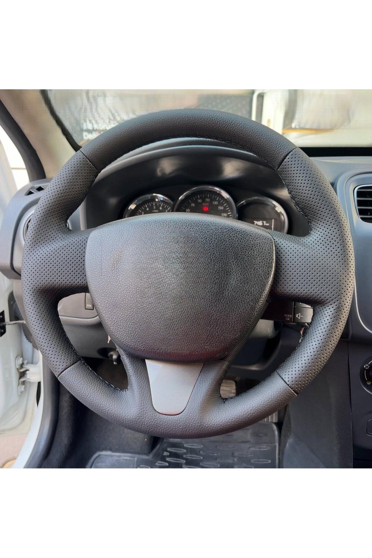 Renault Clio Symbol 2016 Araca Özel Direksiyon Kılıfı Noktalı-düz Model(açıklamayı okuynz)