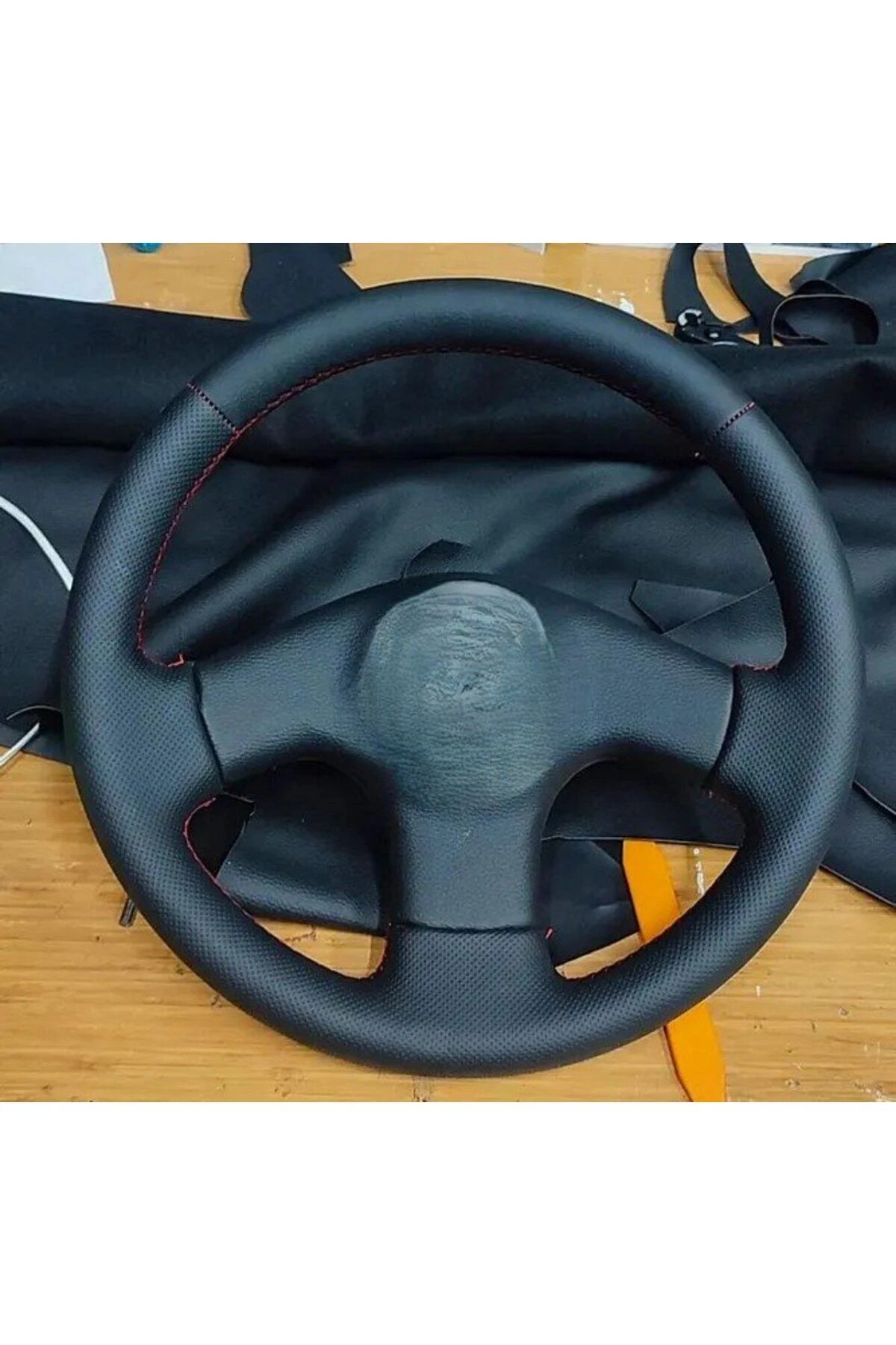 VOLKSWAGEN POLO 1998  Uyumlu ARACA ÖZEL DİKMELİ DİREKSİYON KILIFI (GÖBEK KAPLAMASI HARİÇ)