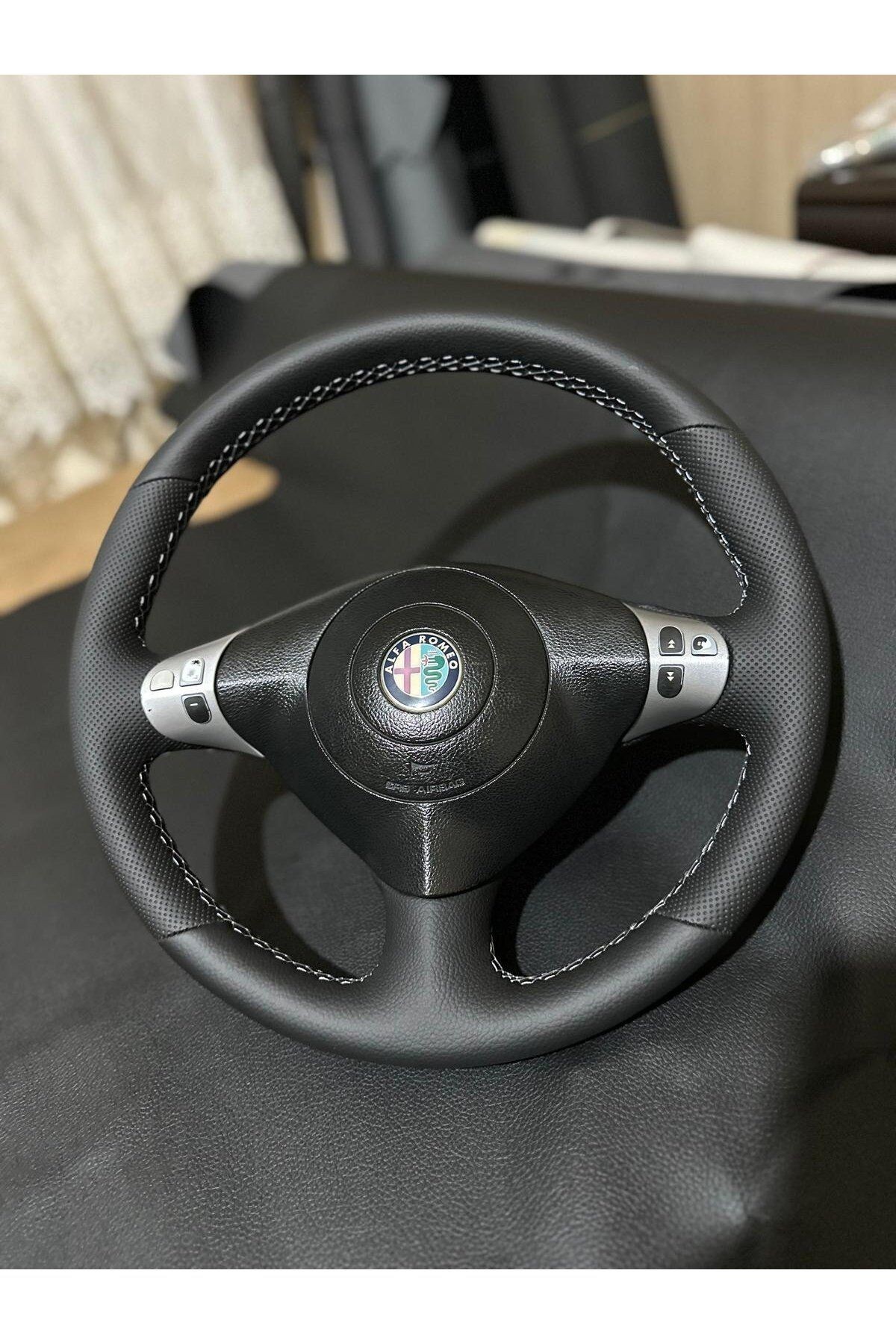 Alfa Romeo Spark147 2002-2008 ARACA ÖZEL DİKMELİ DİREKSİYON KILIFI(GRİPLİ)