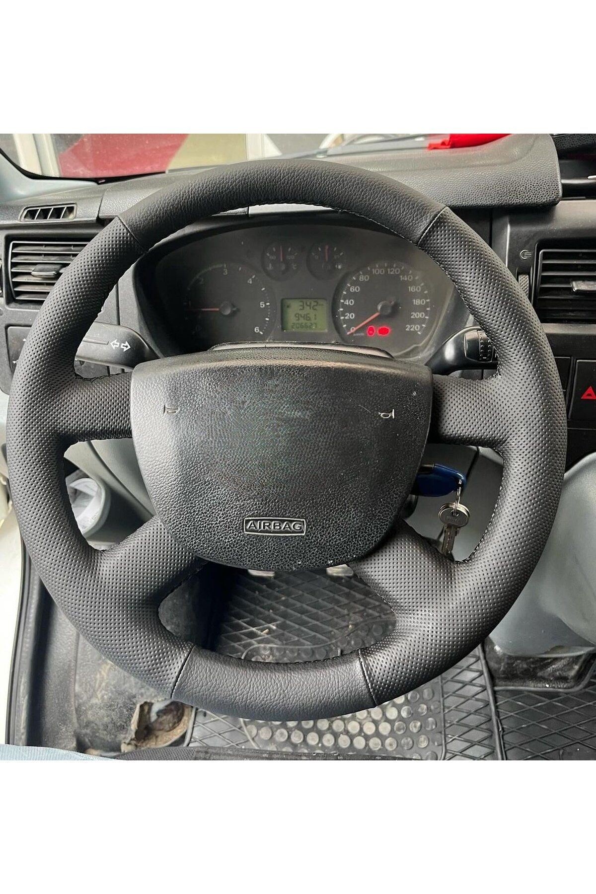 Ford Focus 2,5 Araca Özel Dikmeli Direksiyon Kılıfı (NİKELAJSIZ SİMİT)(açıklamayı Okuyunz