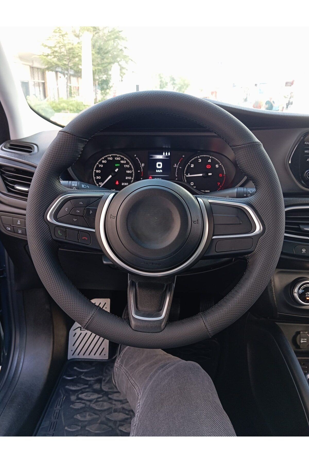 Fiat Egea Cross 2021-2024 Araca Özel Dikmeli Direksiyon Kılıfı (SİYAH)açıklamayı Okuynz