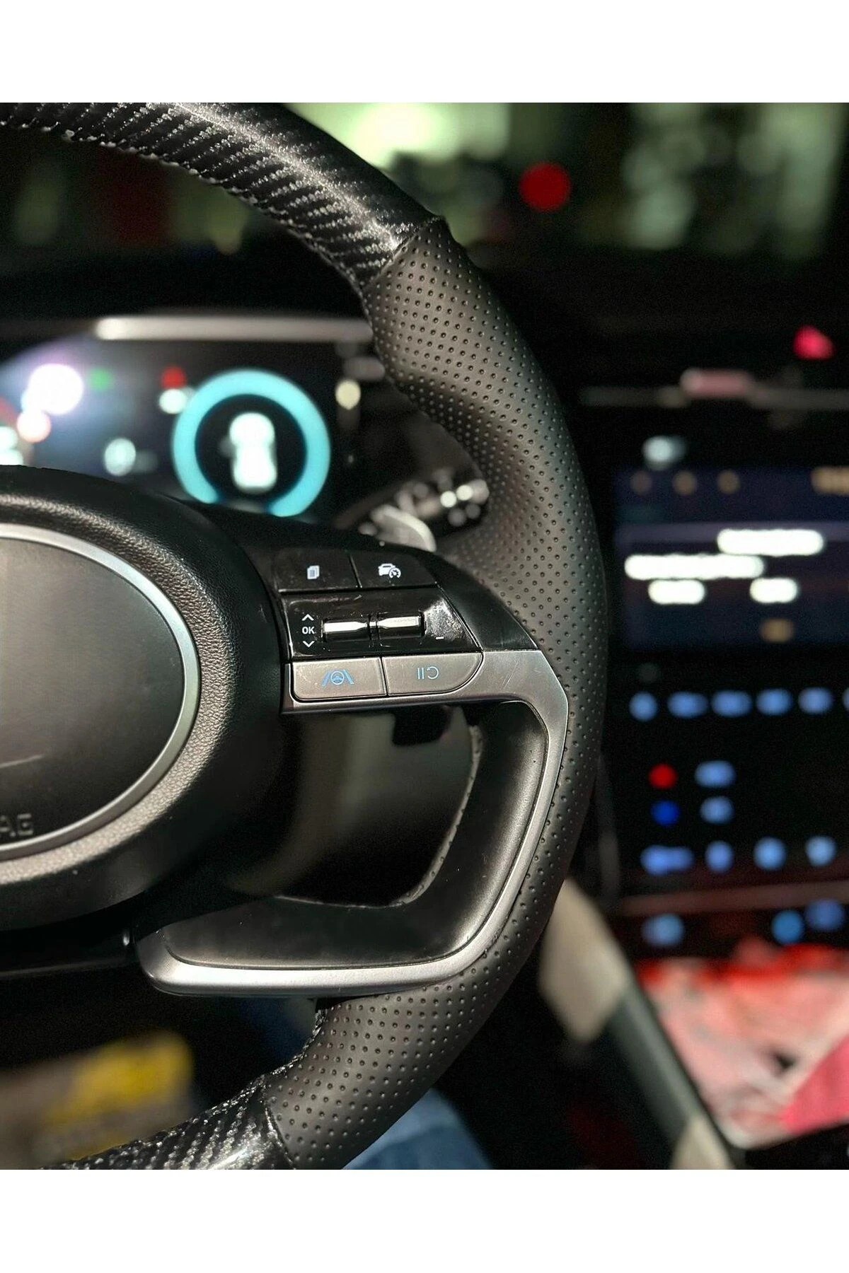 HYUNDAİ BAYON İ20 ARACA ÖZEL DİKMELİ DİREKSİYON KILIFI(AÇIKLAMAYI OKYNZ)