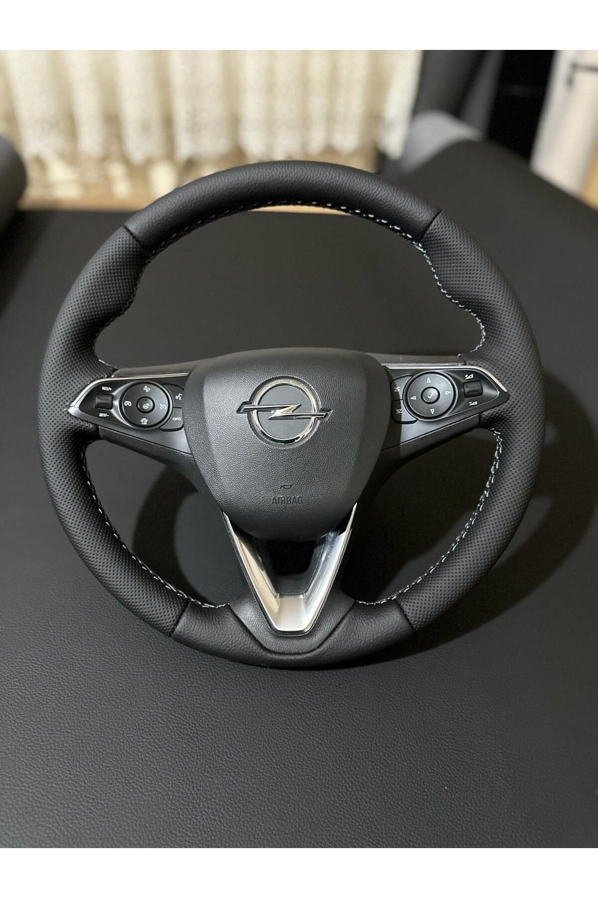 OPEL İNSİGNİA ARACA ÖZEL Uyumlu DİKMELİ DİREKSİYON KILIFI
