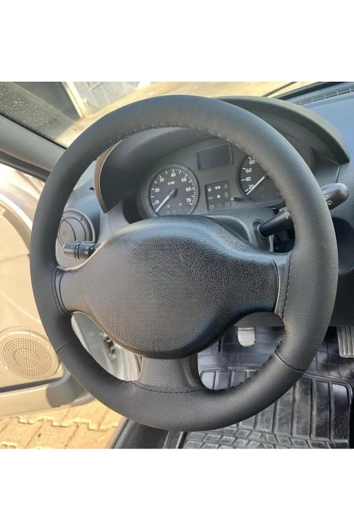 Renault Clio 2 Üniversal Dikmeli Direksiyon Kılıfı(AÇIKLAMAYI OKUYNUZ)