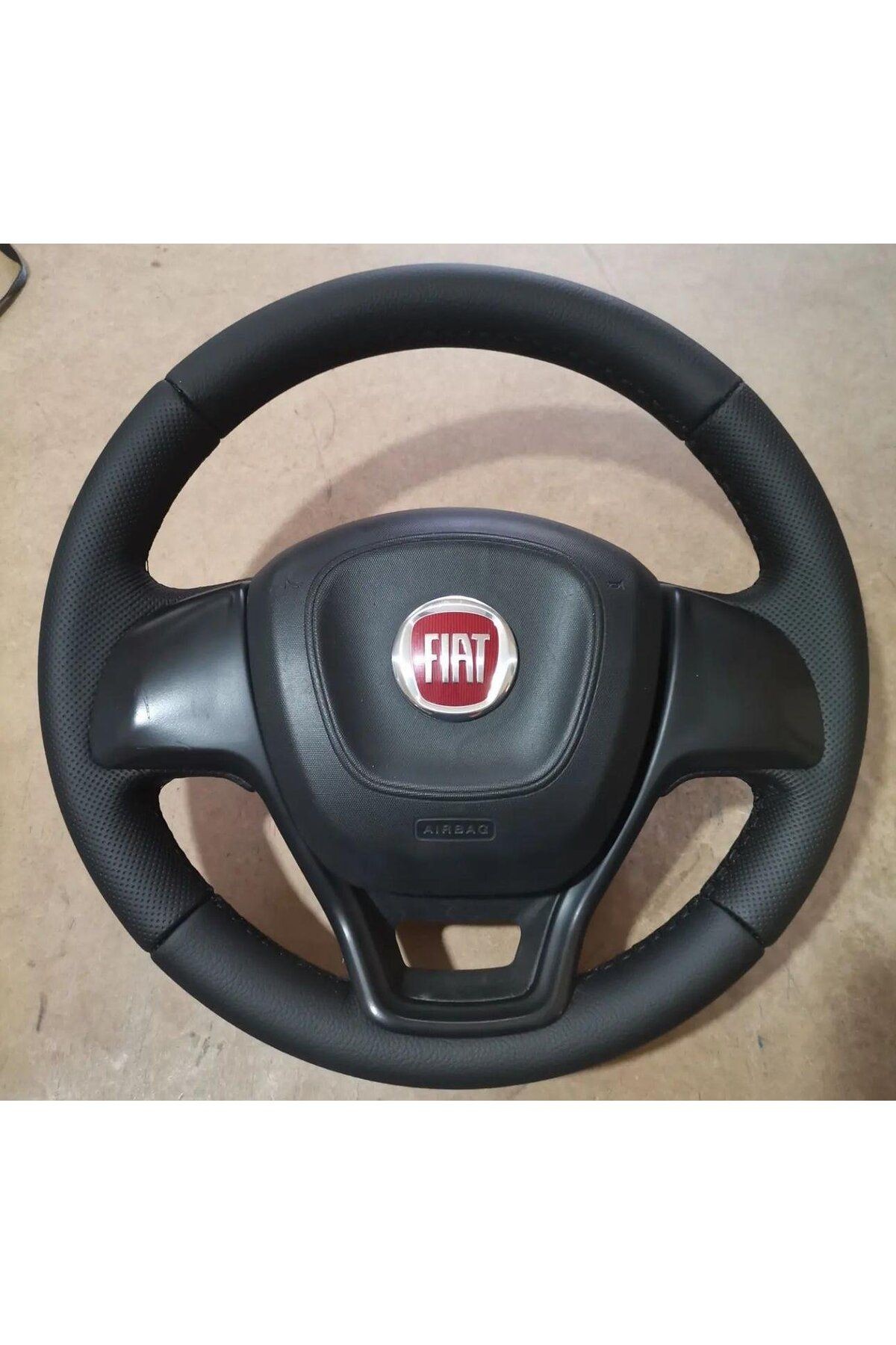 FİAT DOBLO 2016 SONRASI ARACA ÖZEL DİKMELİ DİREKSİYON KILIFI SPOR MODEL