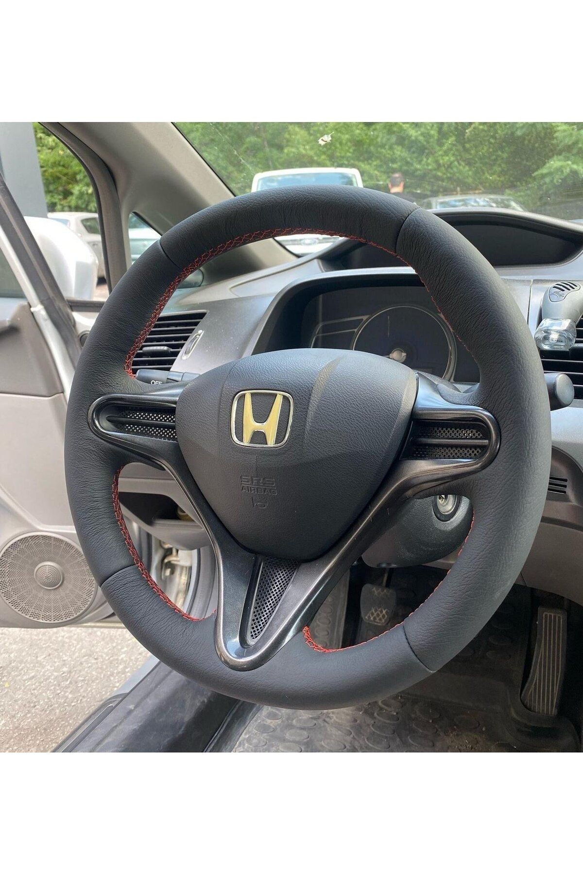 HONDA CİVİC FD6 ARACA ÖZEL DİKMELİ DİREKSİYON KILIFI(DÜZ MODEL SİYAH)