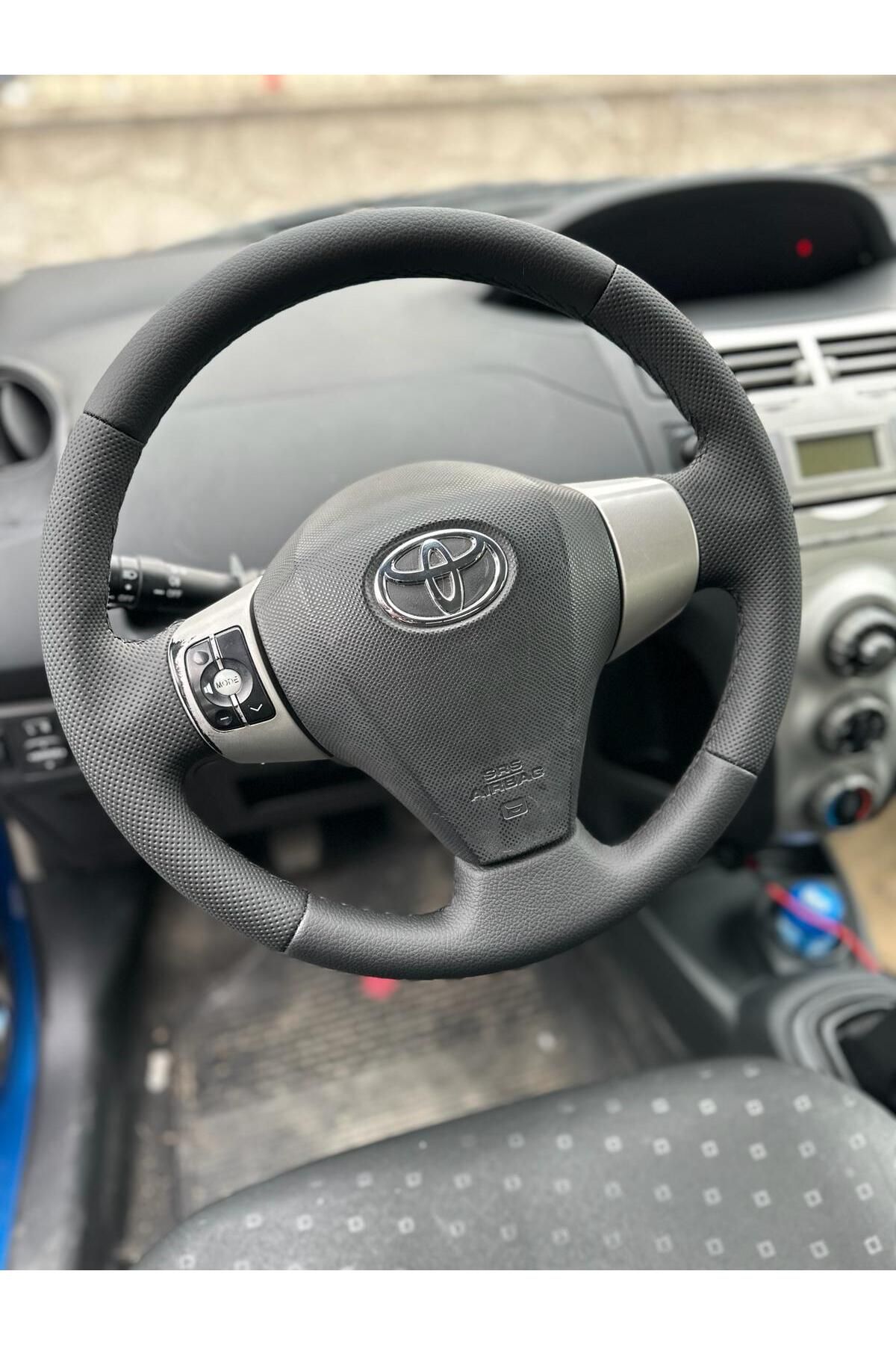 TOYOTA YARİS 2006 ARACA ÖZEL DİKMELİ DİREKSİYON KILIFI