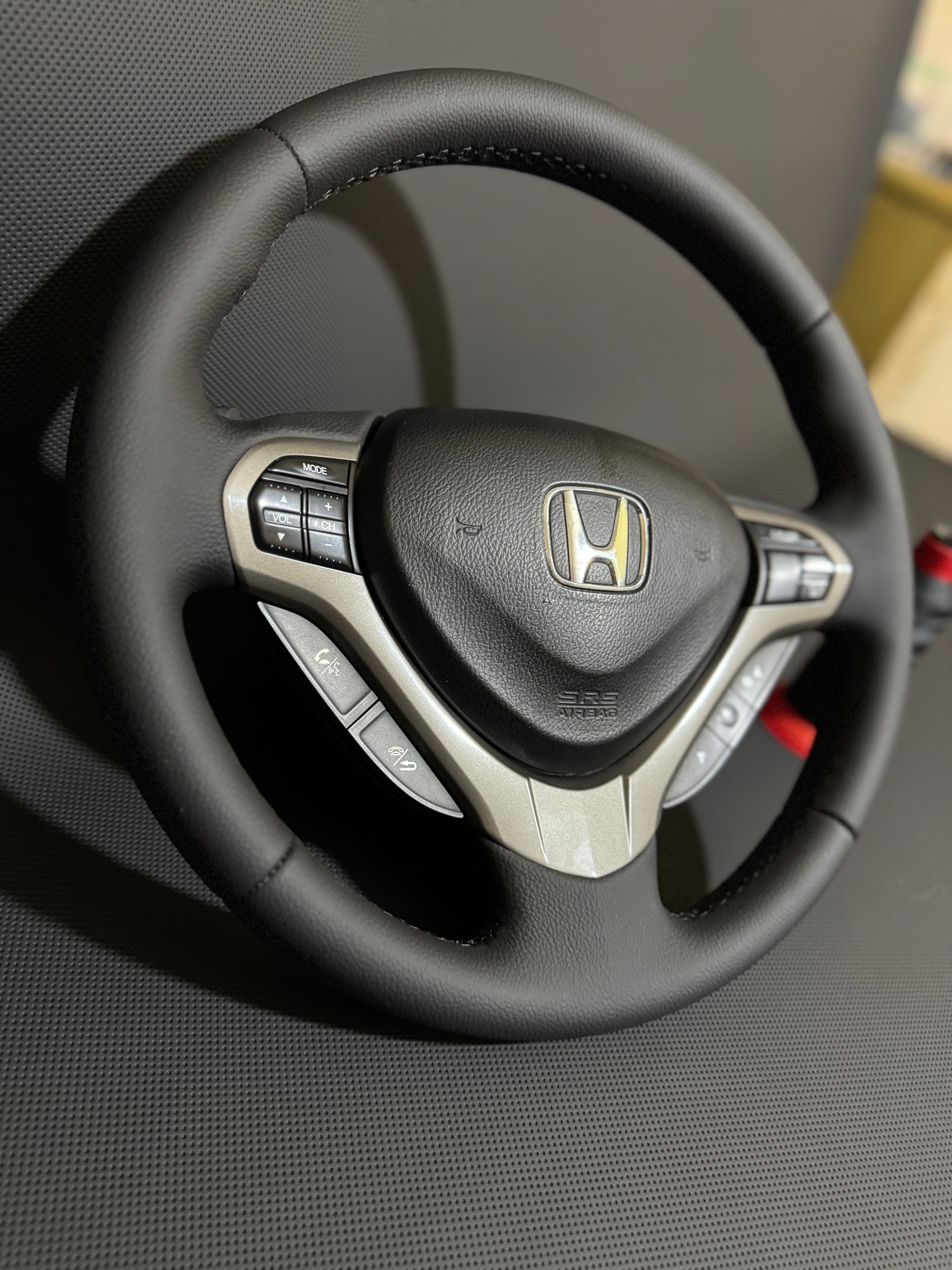 Honda Accord 2009-2011 Araca Uyumlu Dikmeli Direksiyon Kılıfı 