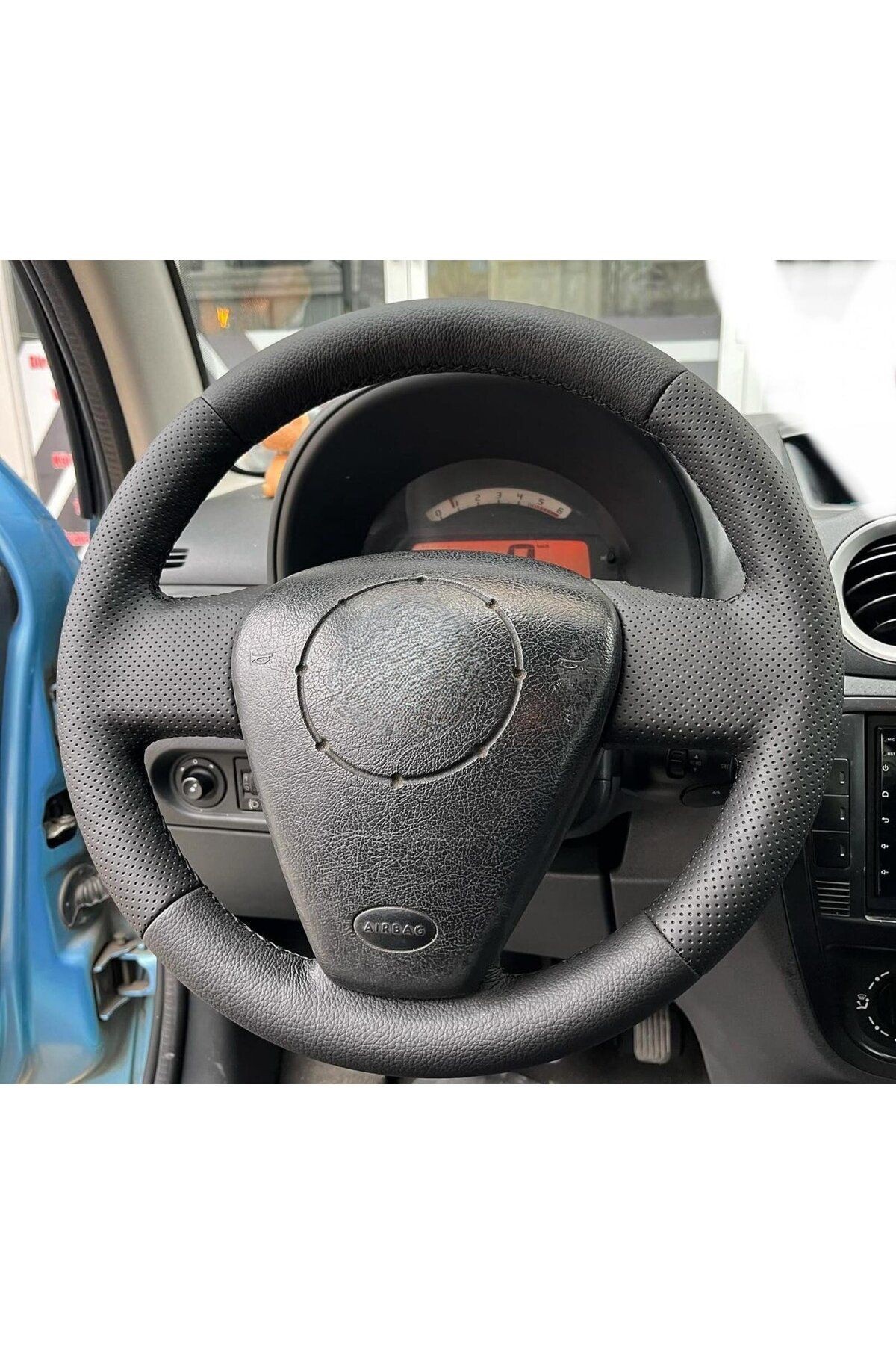 Citröen C3 Araca Özel Dikmeli Direksiyon Kılıfı Spor Model(AÇIKLAMAYI OKUYUNZ)