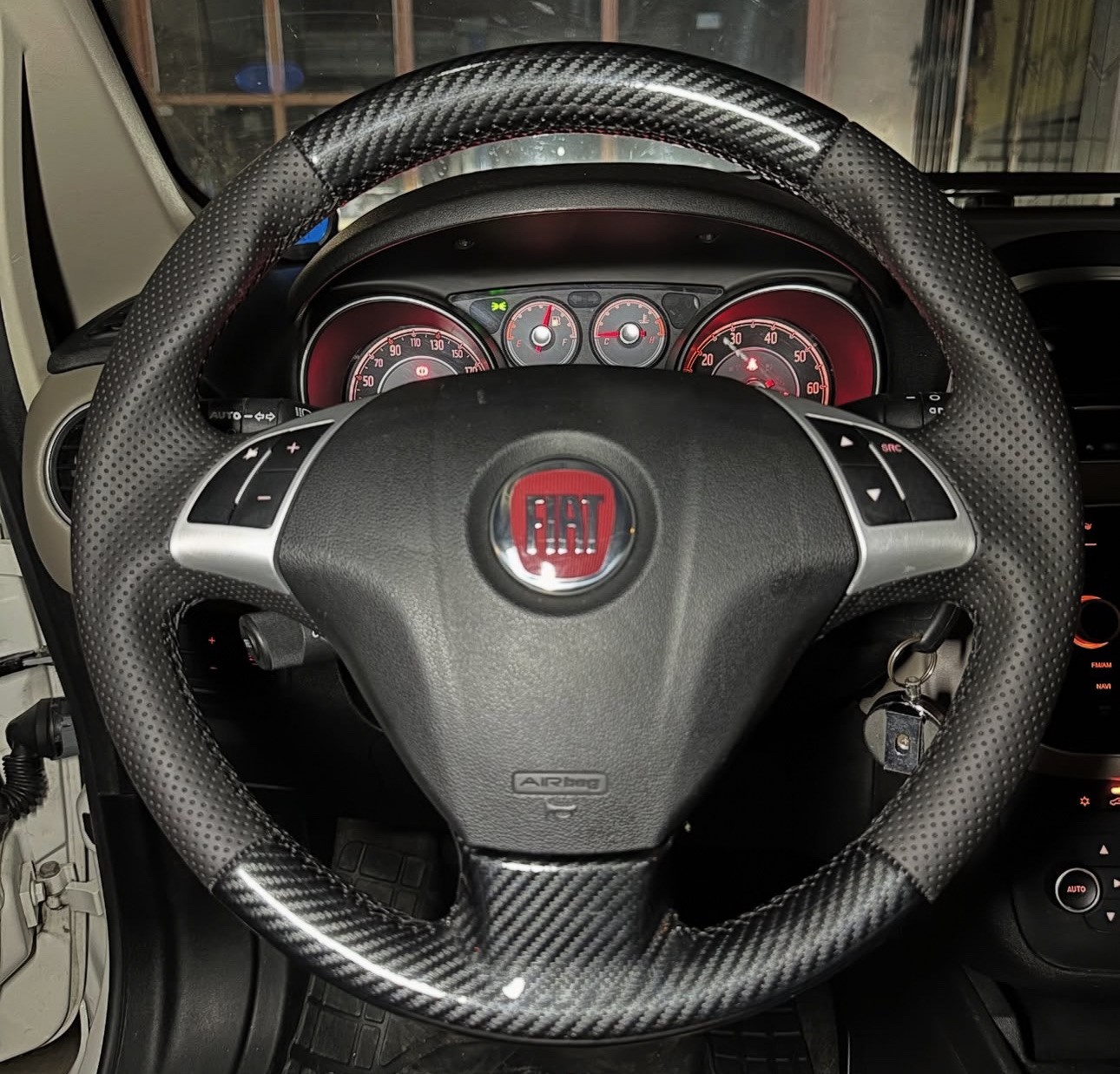 Fiat Linea, Punto Araca Özel Dikmeli Direksiyon Kılıfı