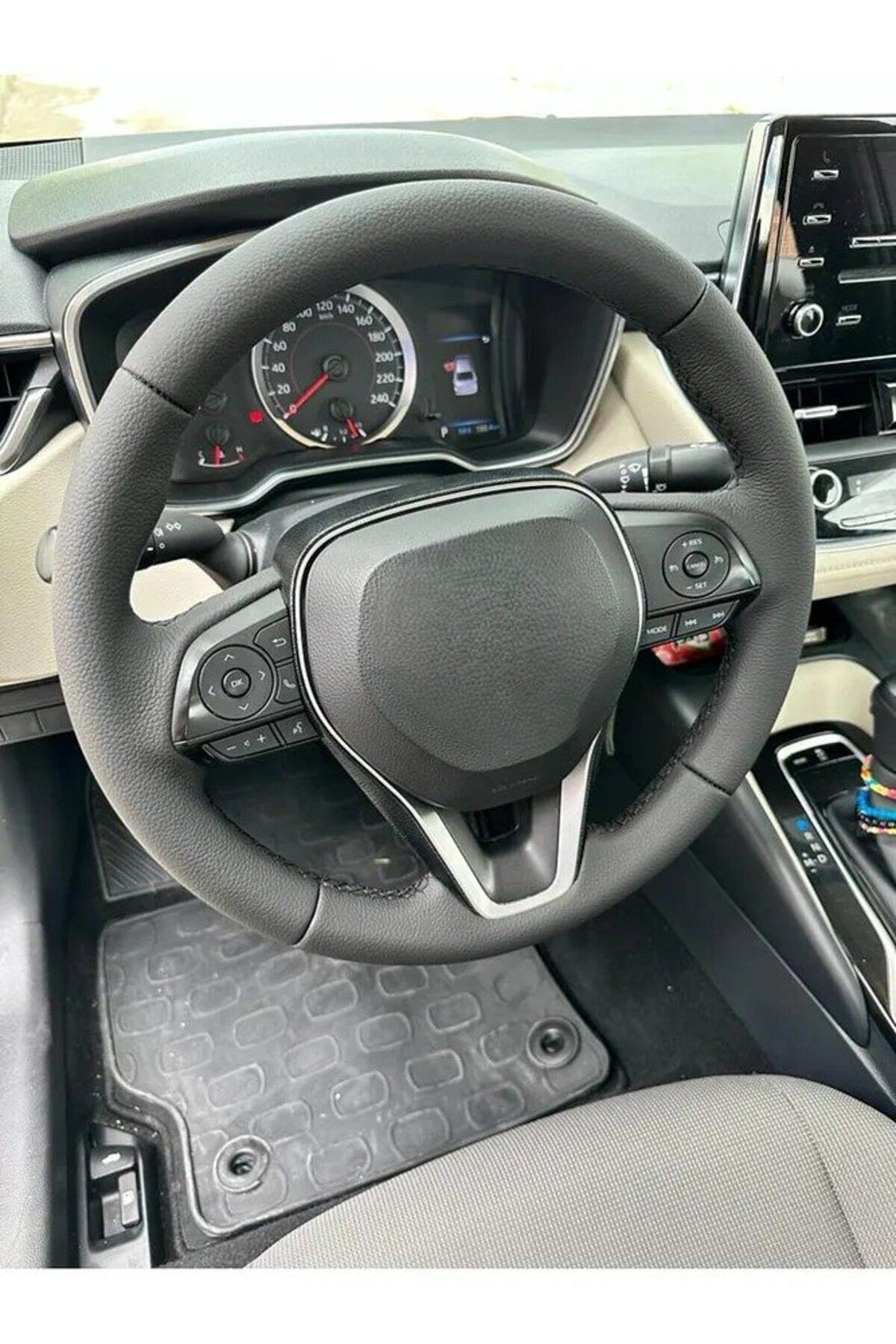 Toyota Corolla (2019-2022) Araca Özel Dikmeli Direksiyon Kılıfı(AÇIKLAMAYI OKUYNZ)