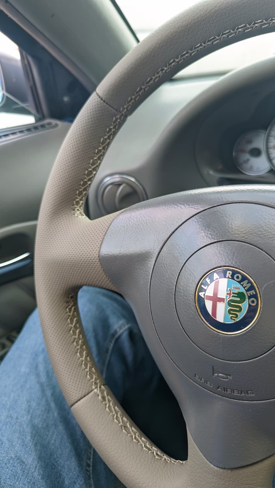 Alfa Romeo Spark 147 (2000-2007) Araca Uyumlu Dikmeli Direksiyon Kılıfı 