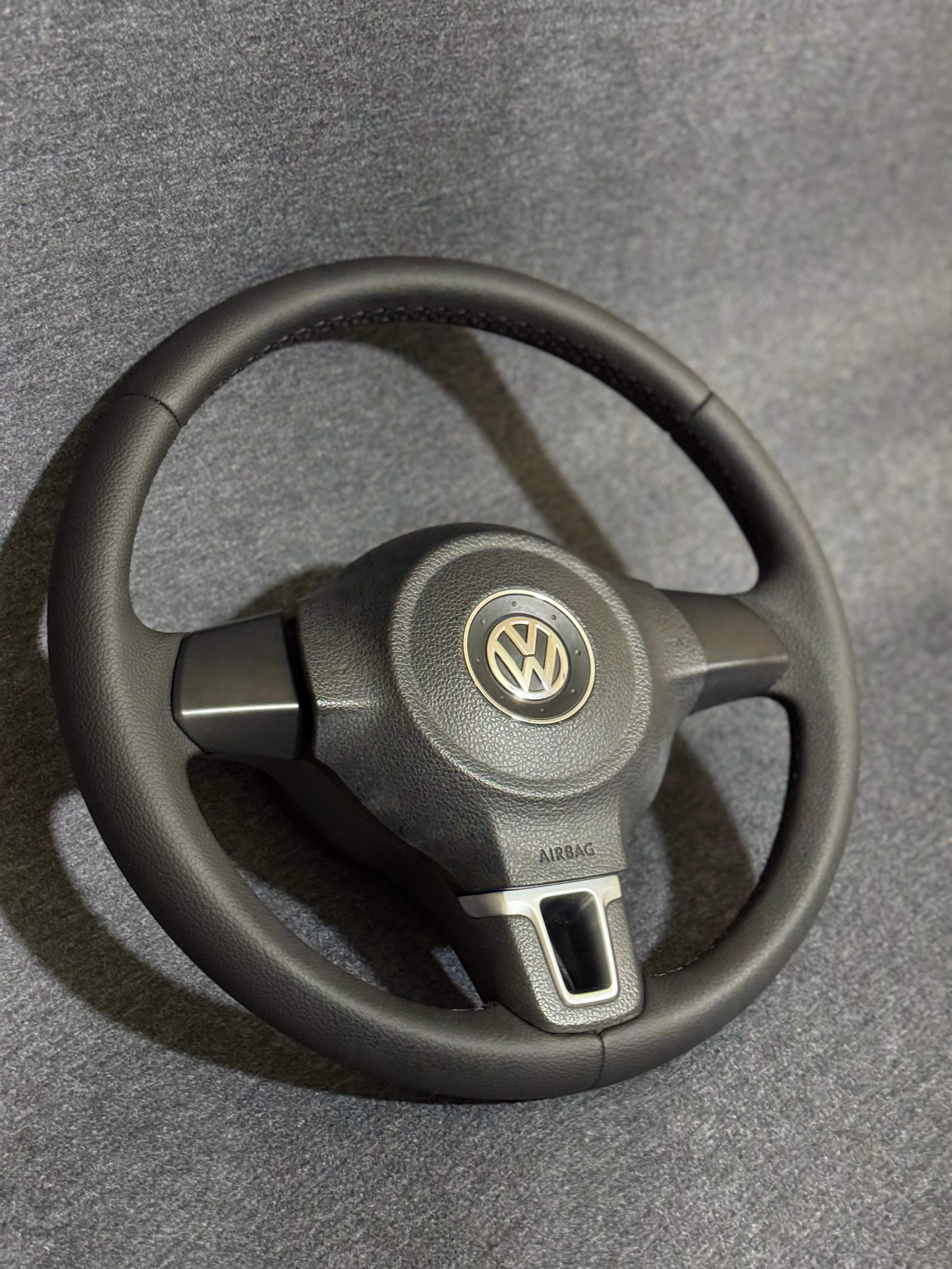 Volkswagen Polo 2012 Araca Özel Dikmeli Direksiyon Kılıfı 
