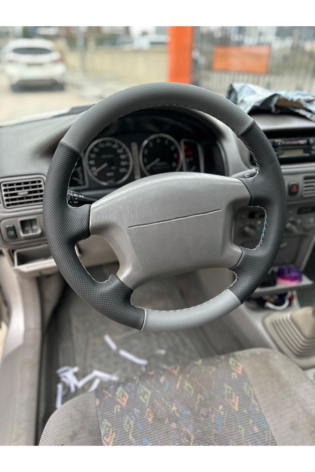Corolla 2000 Terra Araca Özel Direksiyon Kılıfı (AÇIKLAMAYI OKUYUNUZ)