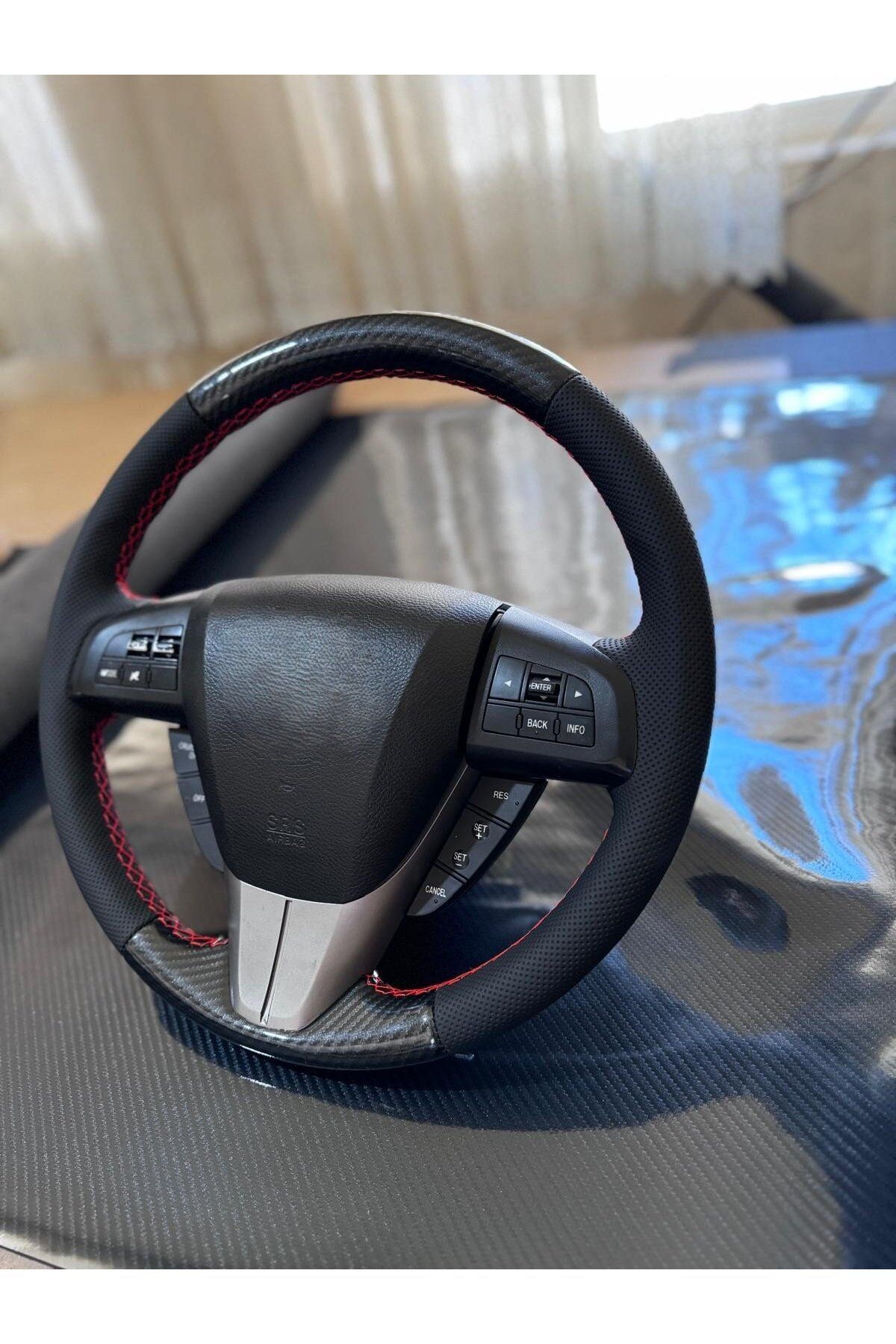 MAZDA 3 2010 ARACA ÖZEL DİKMELİ DİREKSİYON KILIFI MİCROFİBERCARBON (AÇIKLAMAYI OKYNZ)