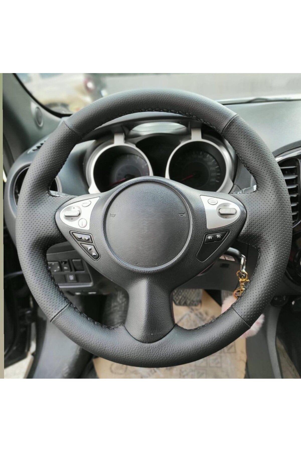 Nissan Juke Uyumlu Araca Özel Dikmeli Direksiyon Kılıfı(AÇIKLAMAYI OKUYUNZ)