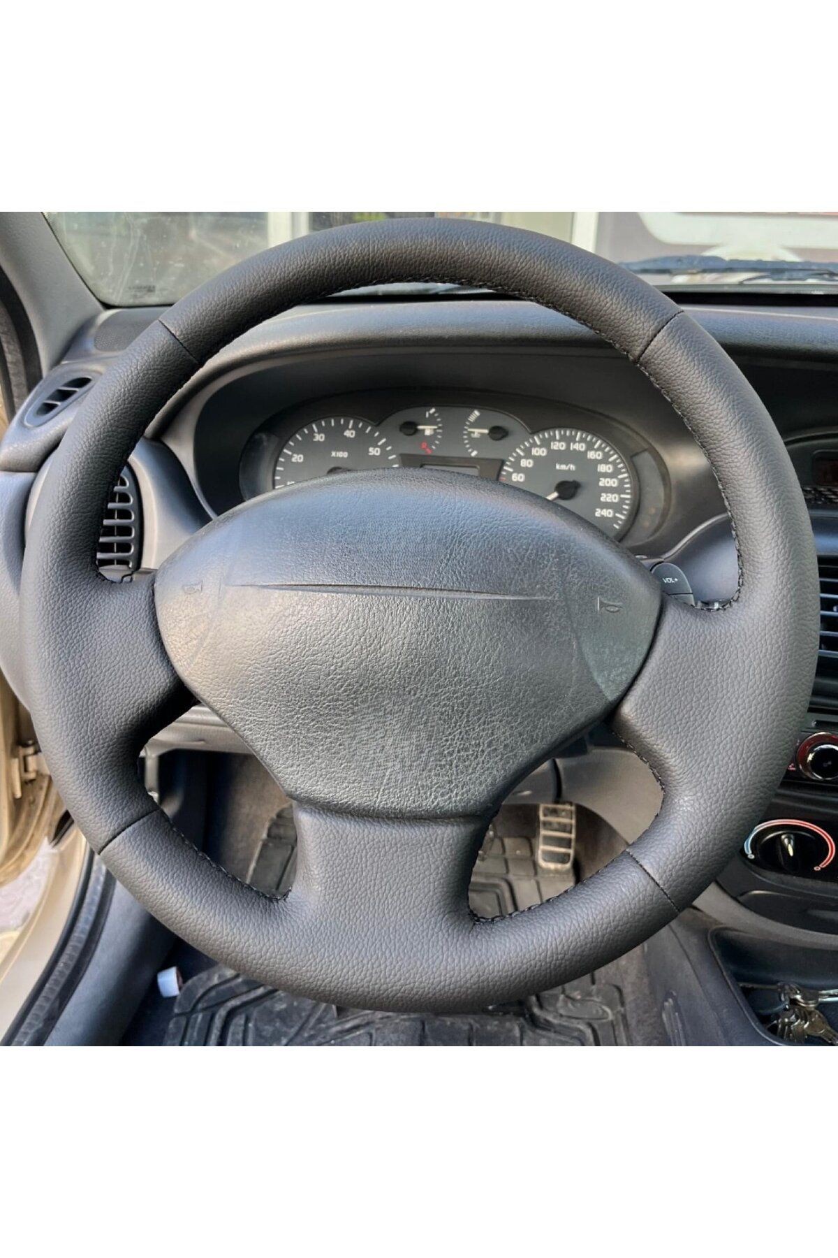 RENAULT MEGANE1 Uyumlu ARACA ÖZEL DİKMELİ DİREKSİYON KILIFI(AÇIKLAMAYI OKUYUNZ)