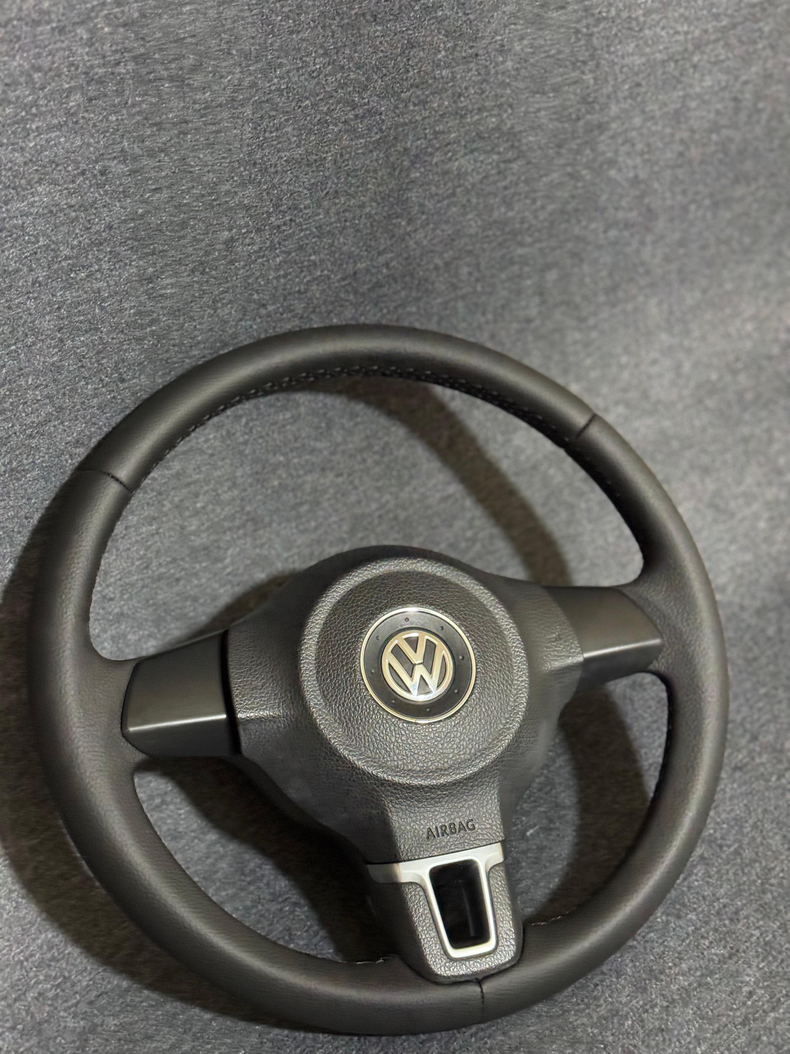 Volkswagen Polo 2012 Araca Özel Dikmeli Direksiyon Kılıfı 