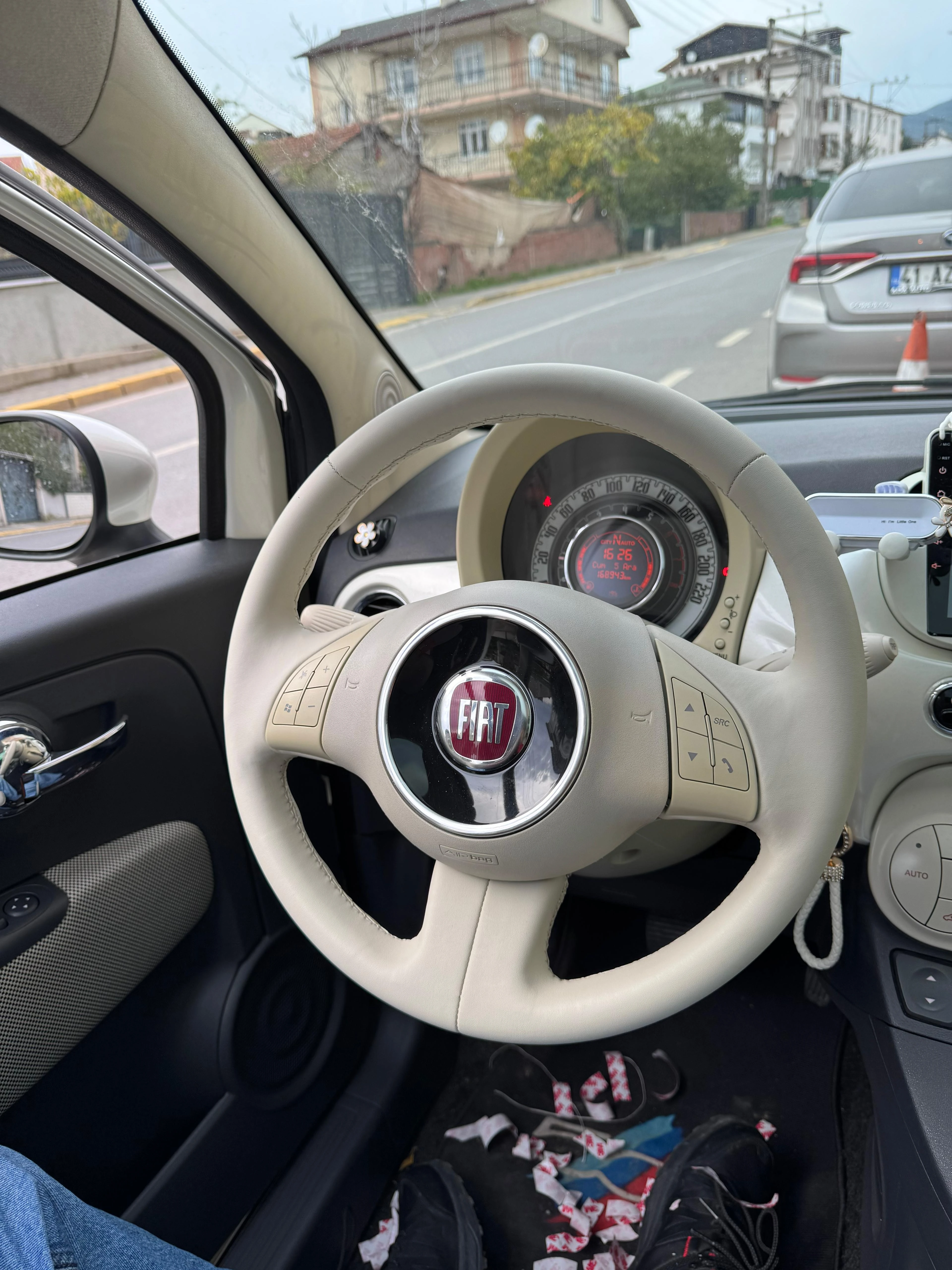 Giat 500 (2012) Araca Uyumlu Dikmeli Direksiyon Kılıfı