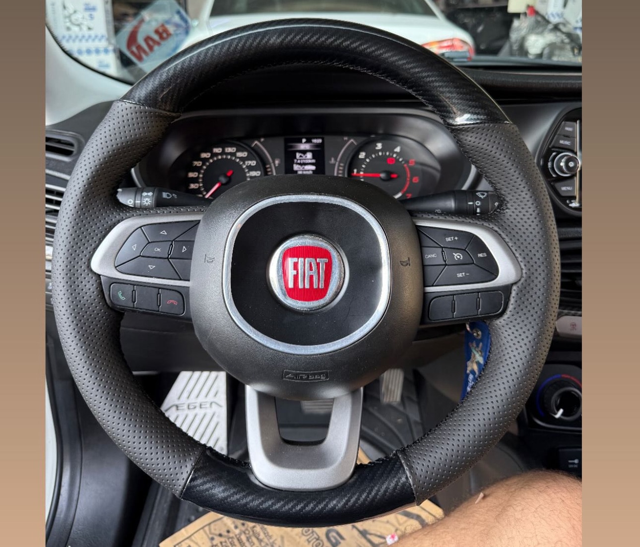 Fiat Egea (eki kasa) Araca Uyumlu Dikmeli Direksiyon Kılıfı