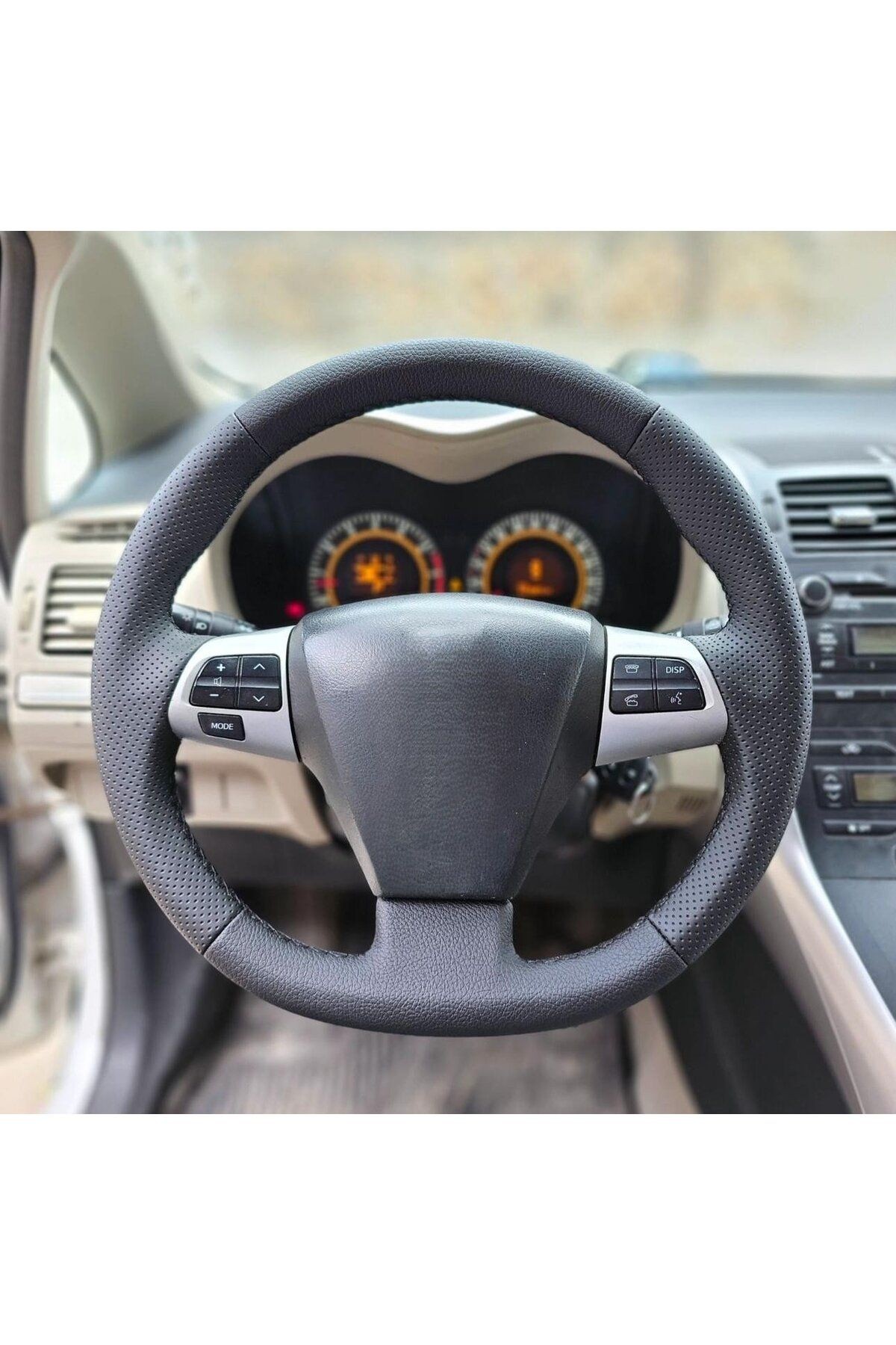 Toyota Auris 2012-2013 Araca Özel Dikmeli Direksiyon Kılıfı