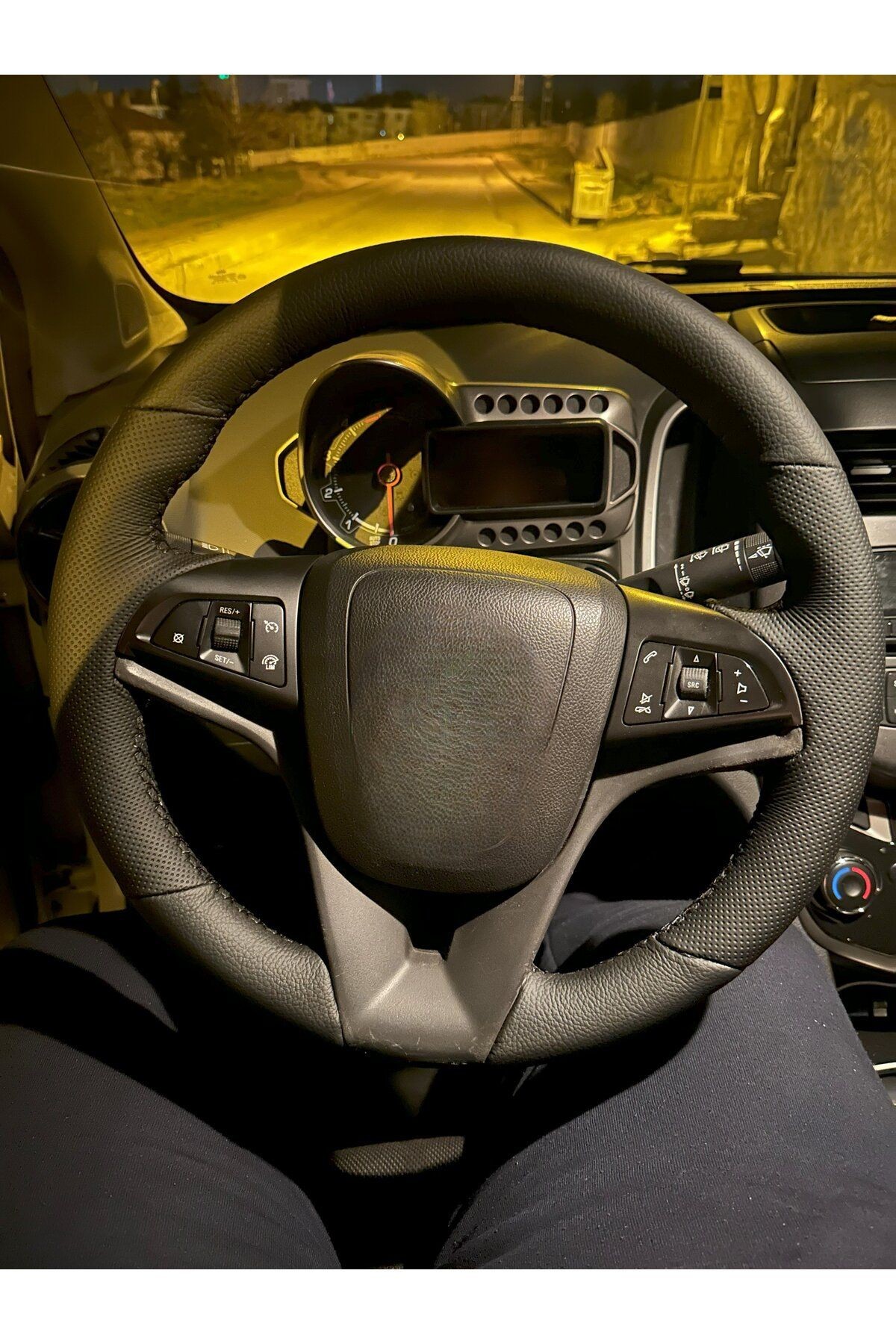 Açıklamayı Okuyunuz)chevrolet Aveo Lt-ls Araca Özel Direksiyon Kılıfı (plastik Kapaksız Direksiyon