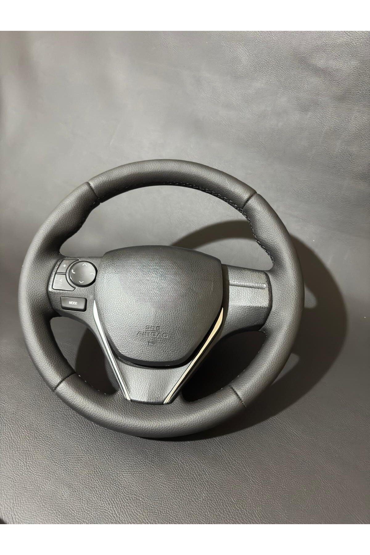 TOYOTA COROLLA 2013-2019 ARACA ÖZEL DİKMELİ DİREKSİYON KILIFI(DÜZ DERİ MODEL)AÇIKLAMAYI OKUYUNZ
