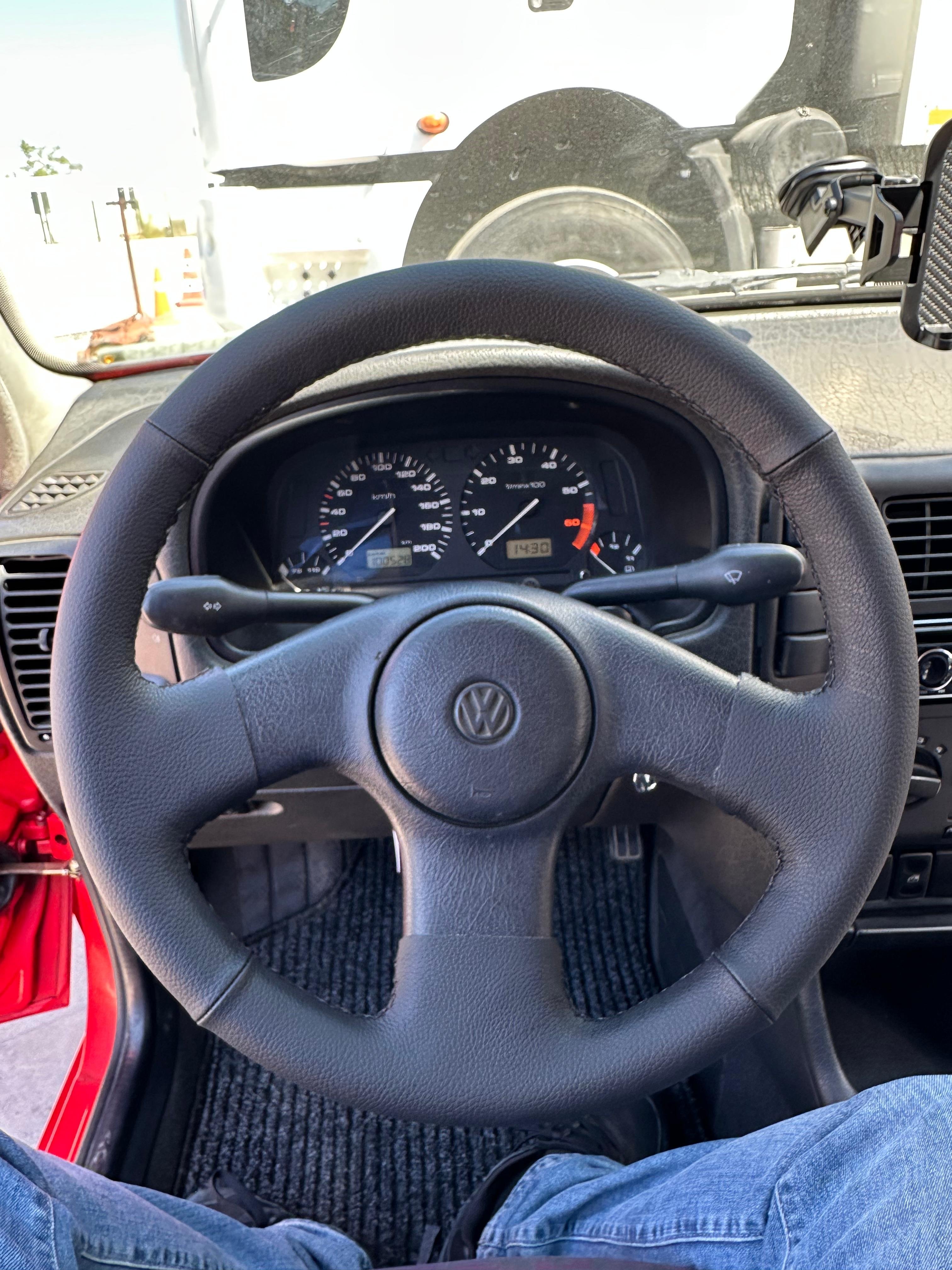 Volkswagen Polo 1998 Araca Uyumlu Dikmeli Direksiyon Kılıfı 