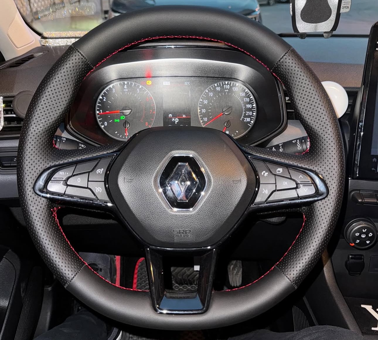 Renault Clio5 Araca Uyumlu Dikmeli Direksiyon Kılıfı 