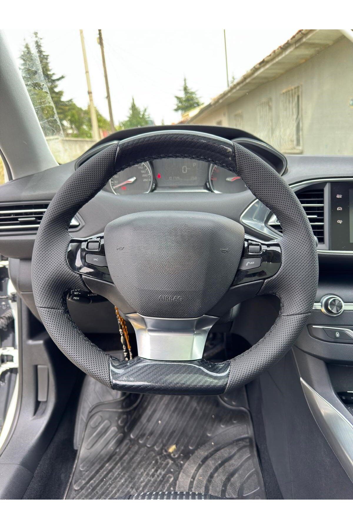 peugeot 308 araca özel dikmeli direksiyon kılıfı(carbonfiberderi-noktalı)