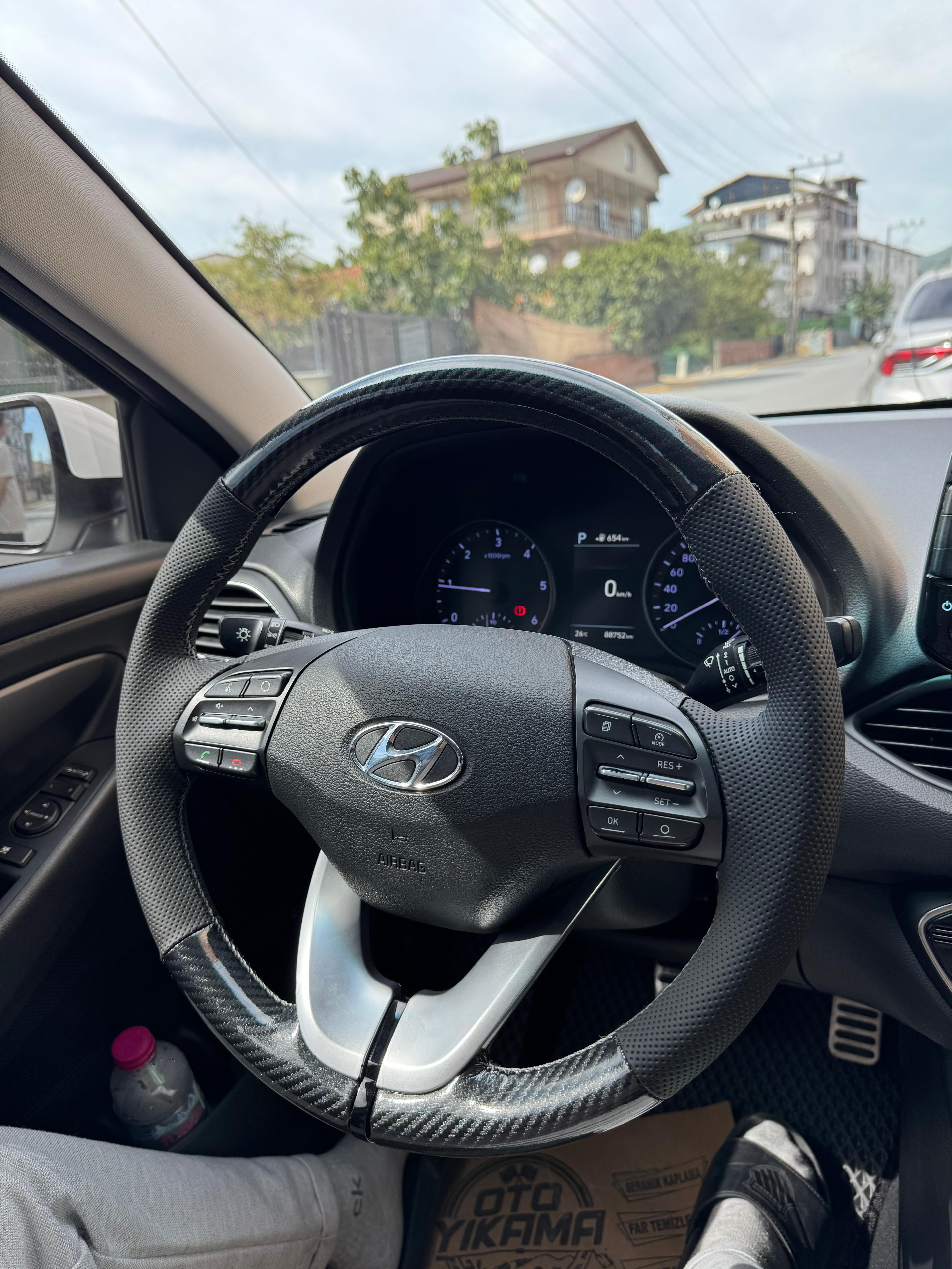 Hyundai İ30 2017 Araca Özel Dikmeli Direksiyon Kılıfı 
