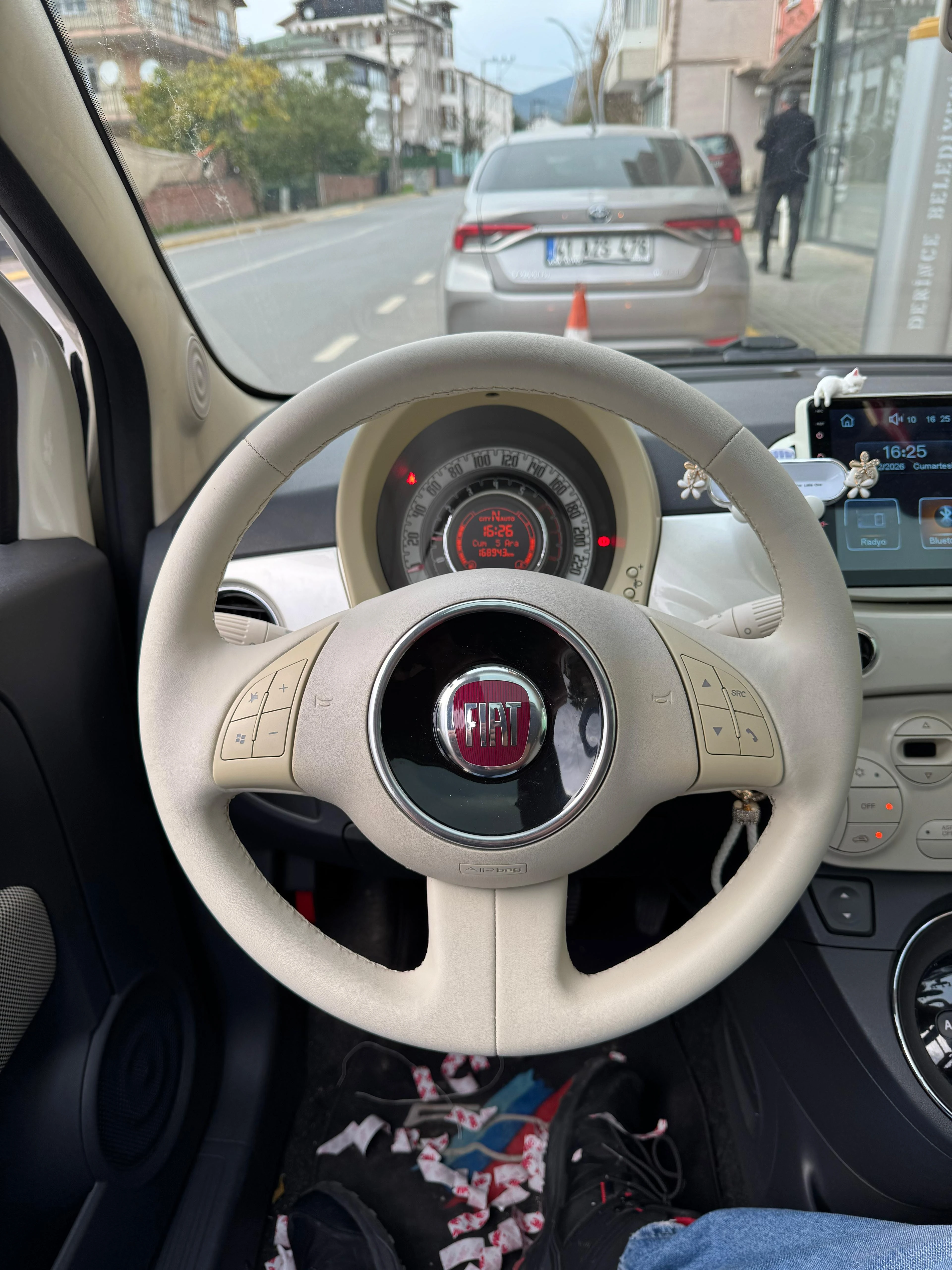 Giat 500 (2012) Araca Uyumlu Dikmeli Direksiyon Kılıfı