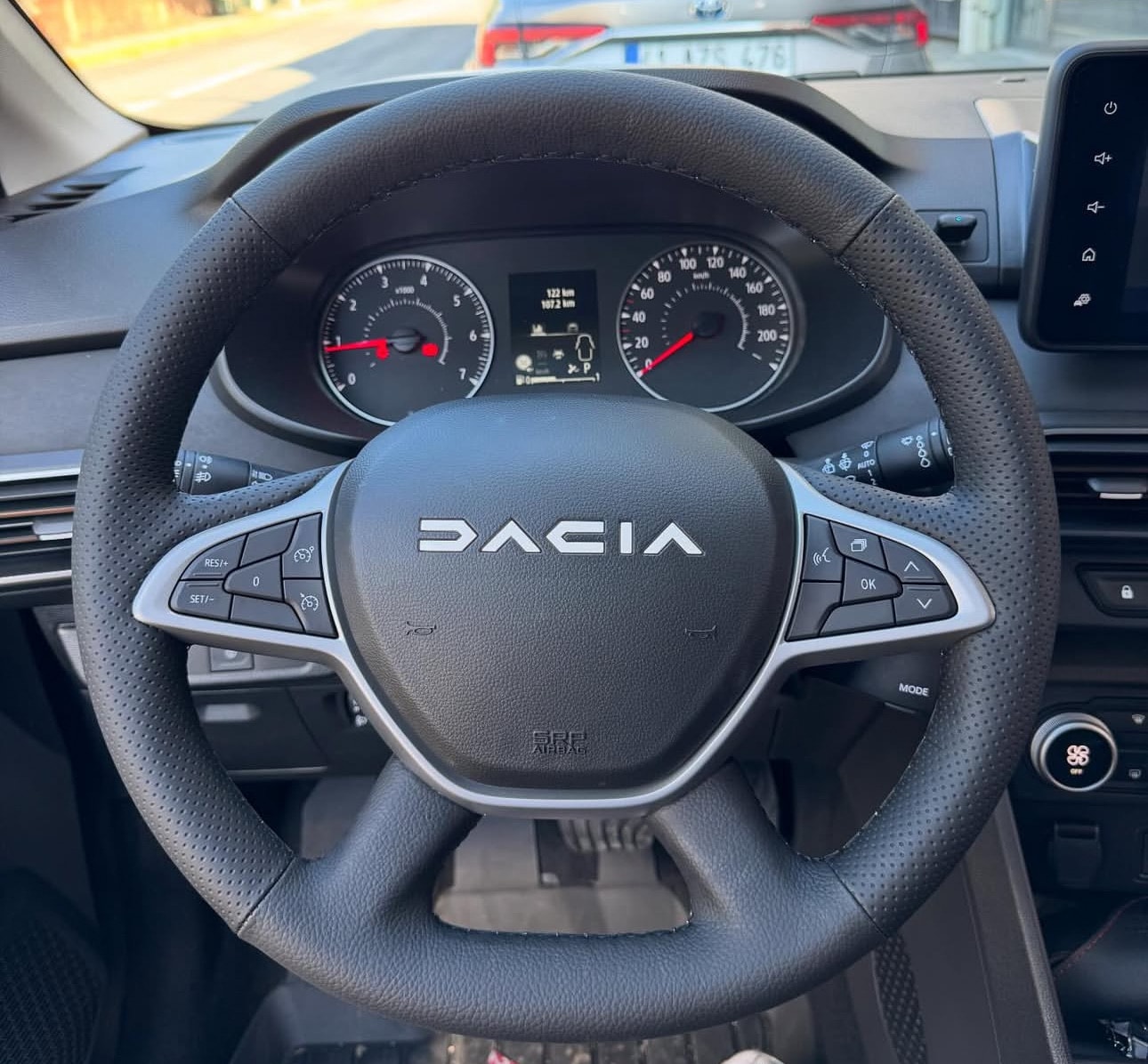 Dacia Stepway (duster) Araca Uyumlu Dikmeli Direksiyon Kılıfı