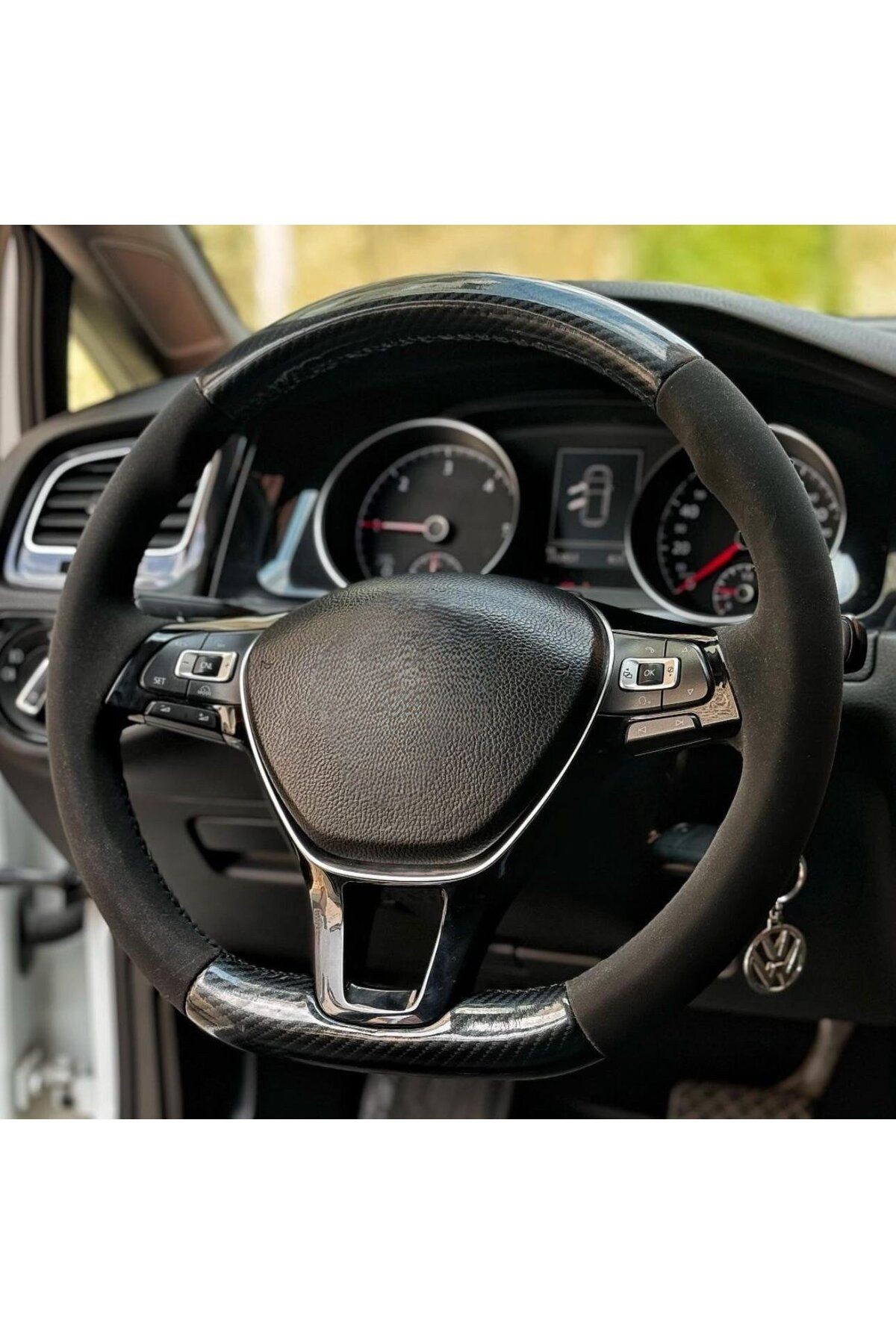 VOLSKSWAGWN GOLF 7 ARACA ÖZEL DİKMELİ DİREKSİYON KILIFI(NUBUK-MİCROFİBER CARBON)