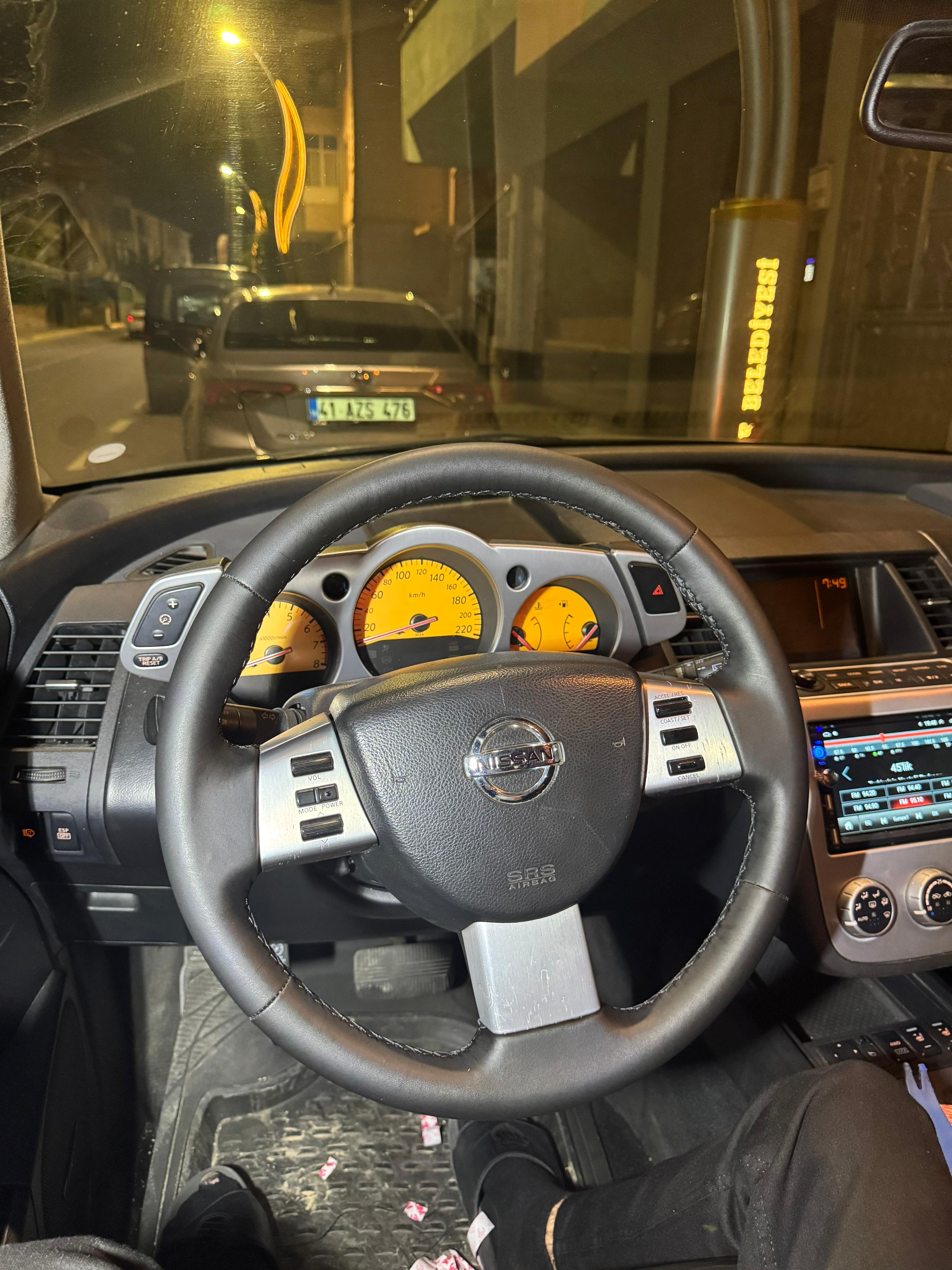 Nissan Murano Araca Uyumlu Dikmeli direksiyon kılıfı 