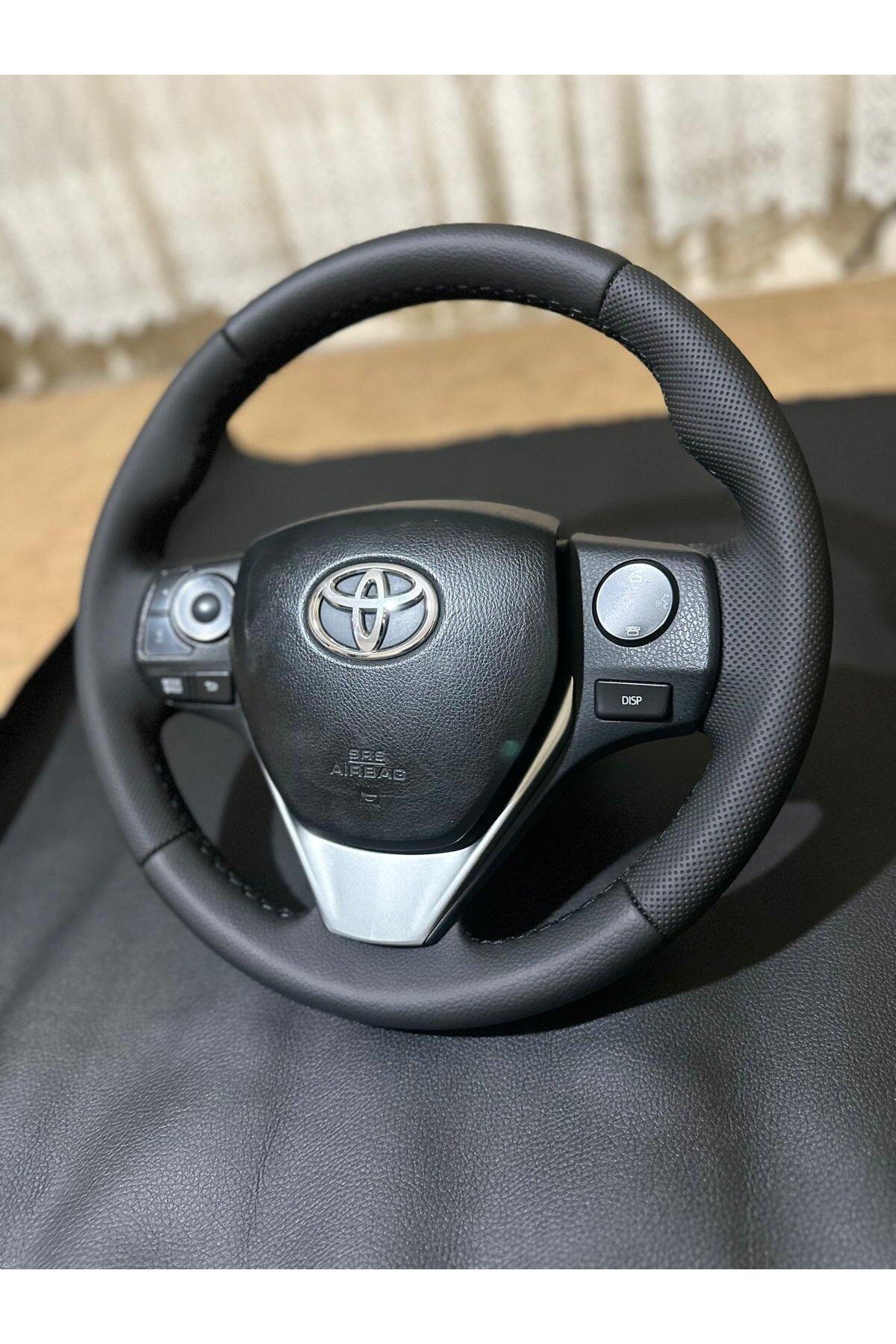 TOYOTA AURİS 2013-2019 ARACA ÖZEL DİKMELİ DİREKSİYON KILIFI(SPOR MODEL SİYAH)