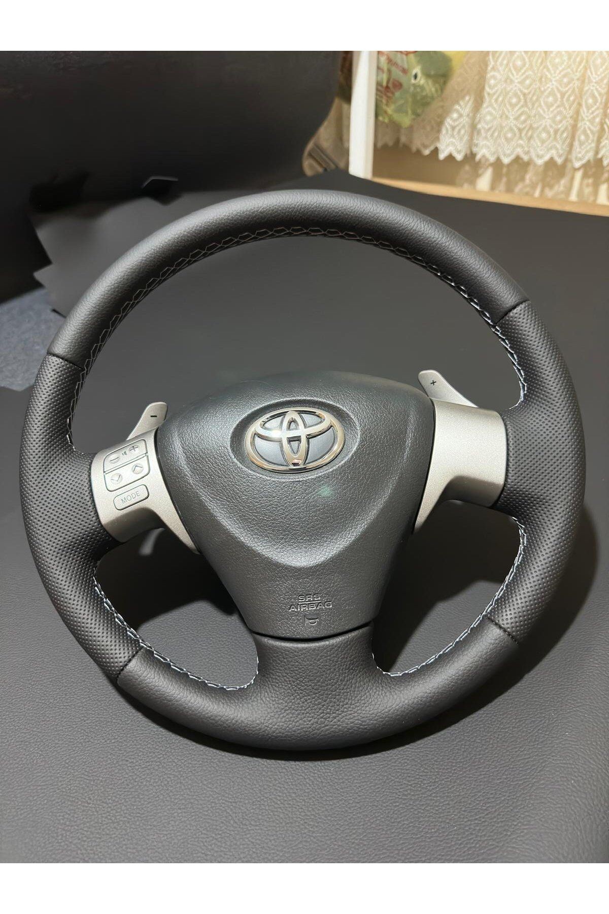 TOYOTA Auris (2006-2010) ARACA ÖZEL DİREKSİYON KILIFI (SPOR GRİ İPLİ)