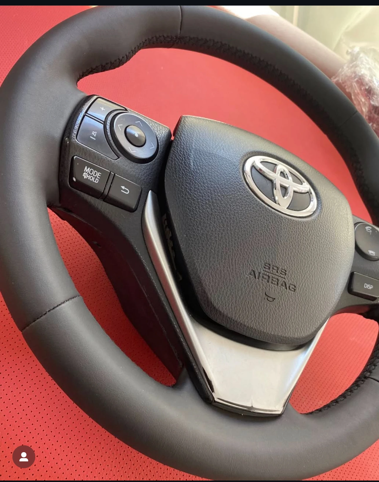 Toyota Corolla, Auris 2013-2018 Araca uyumlu Dikmeli Direksiyon Kılıfı 