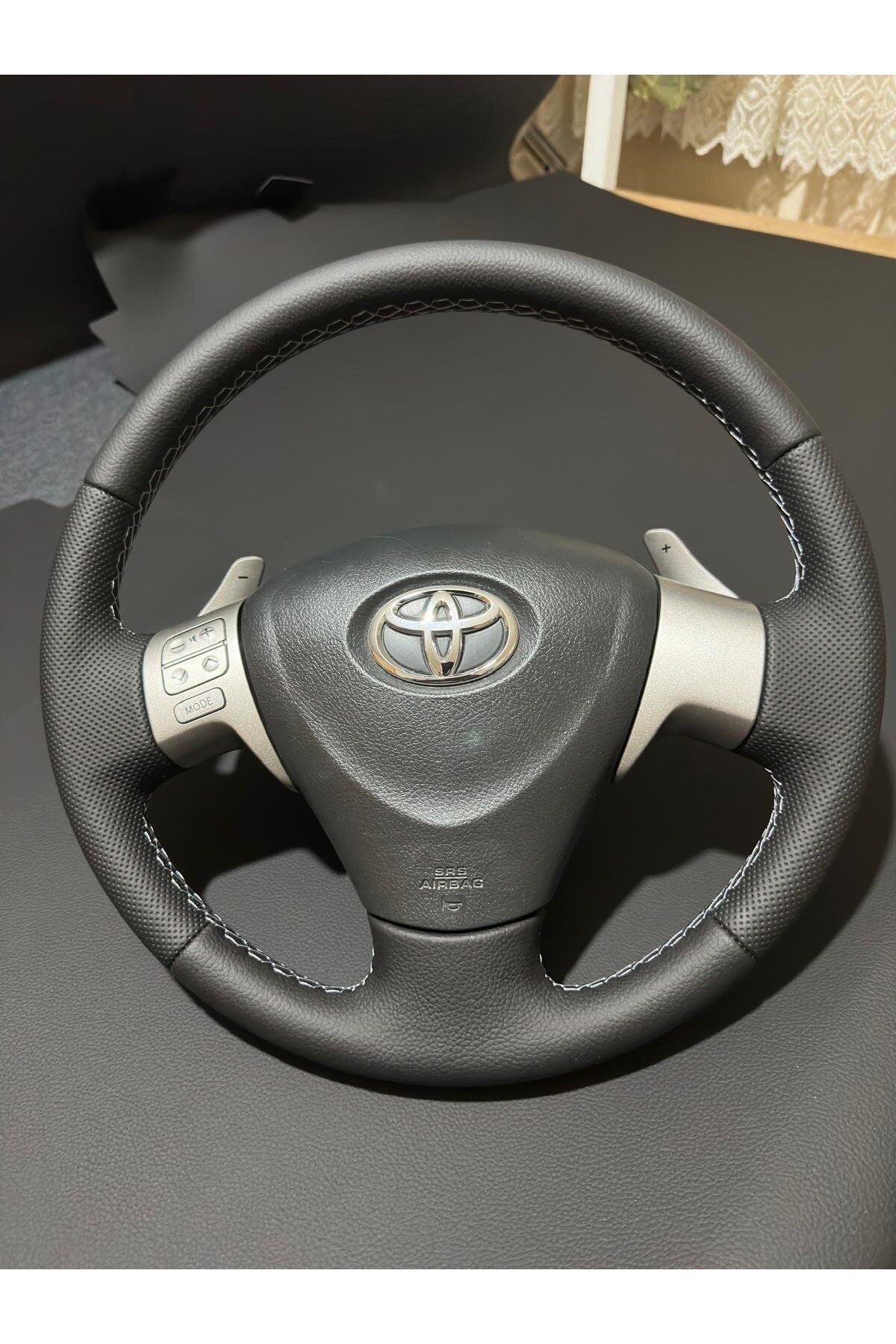 TOYOTA Auris (2006-2010) ARACA ÖZEL DİREKSİYON KILIFI (SPOR GRİ İPLİ)