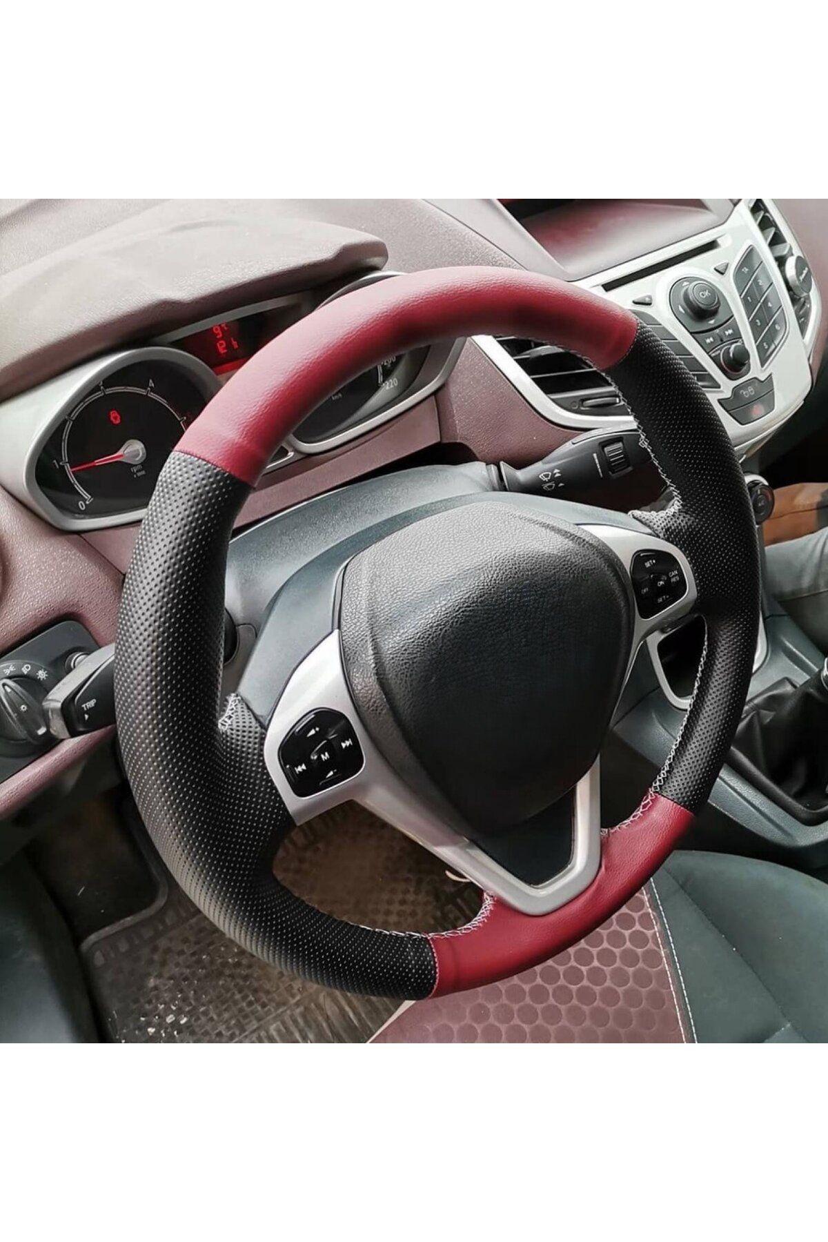 Ford Fiesta 2012-2013 Araca Özel DİKMELİ Direksiyon Kılıfı(AÇIKLAMAYI OKUYUNUZ)
