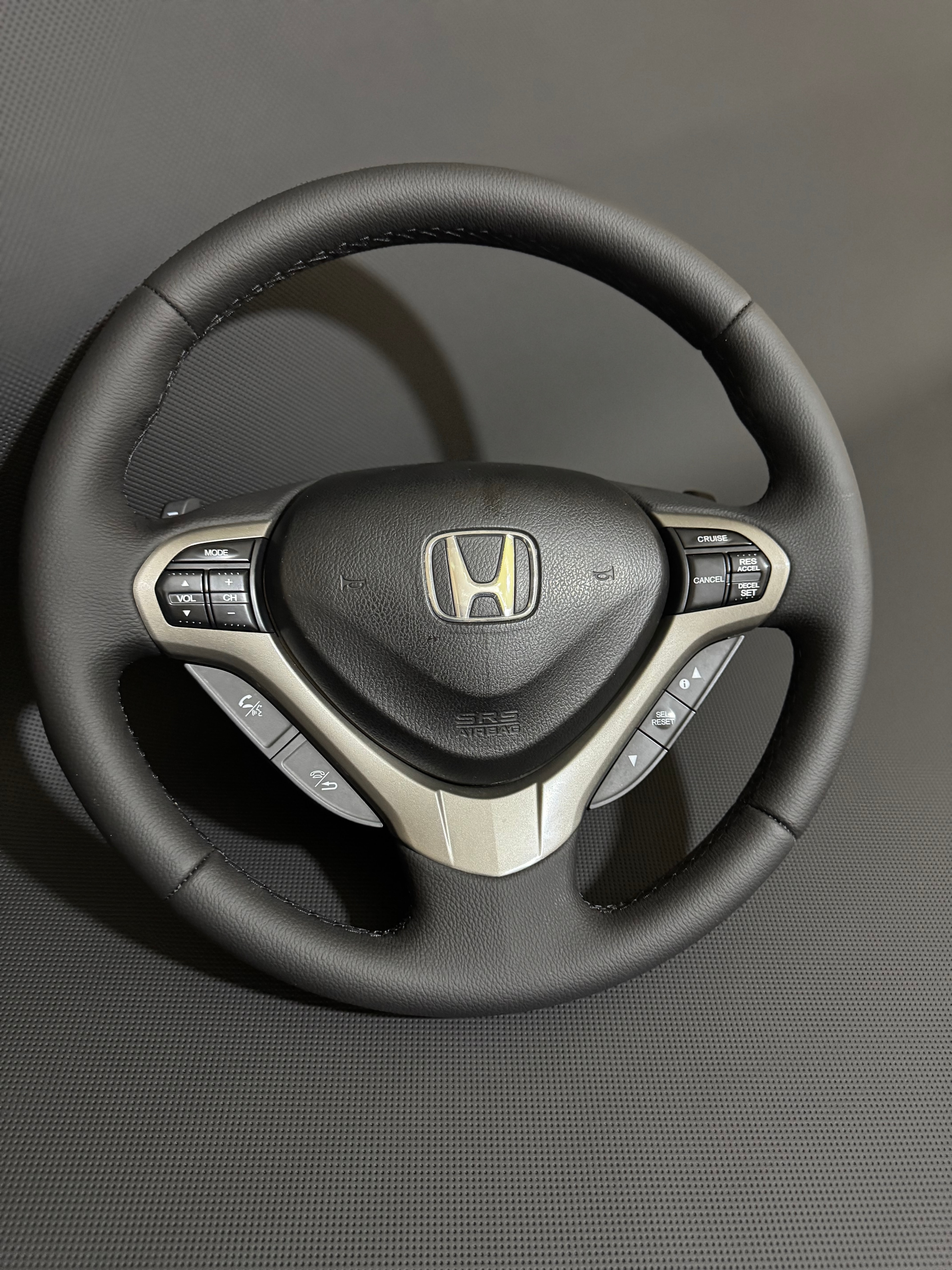 Honda Accord 2009-2011 Araca Uyumlu Dikmeli Direksiyon Kılıfı 
