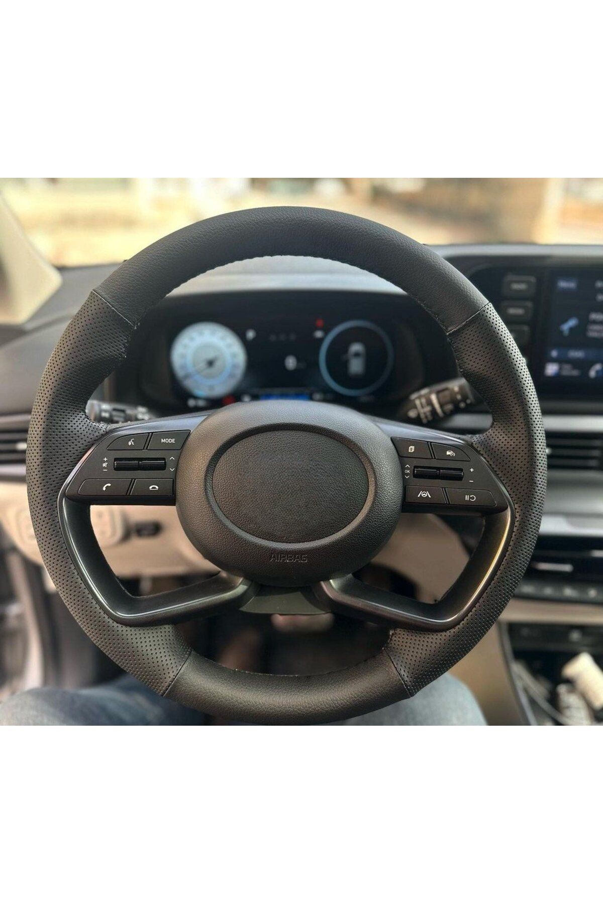 Hyundai Bayon I20 Uyumlu Dikmeli Direksiyon Kılıfı (AÇIKLAMAYI OKUYUNZ)