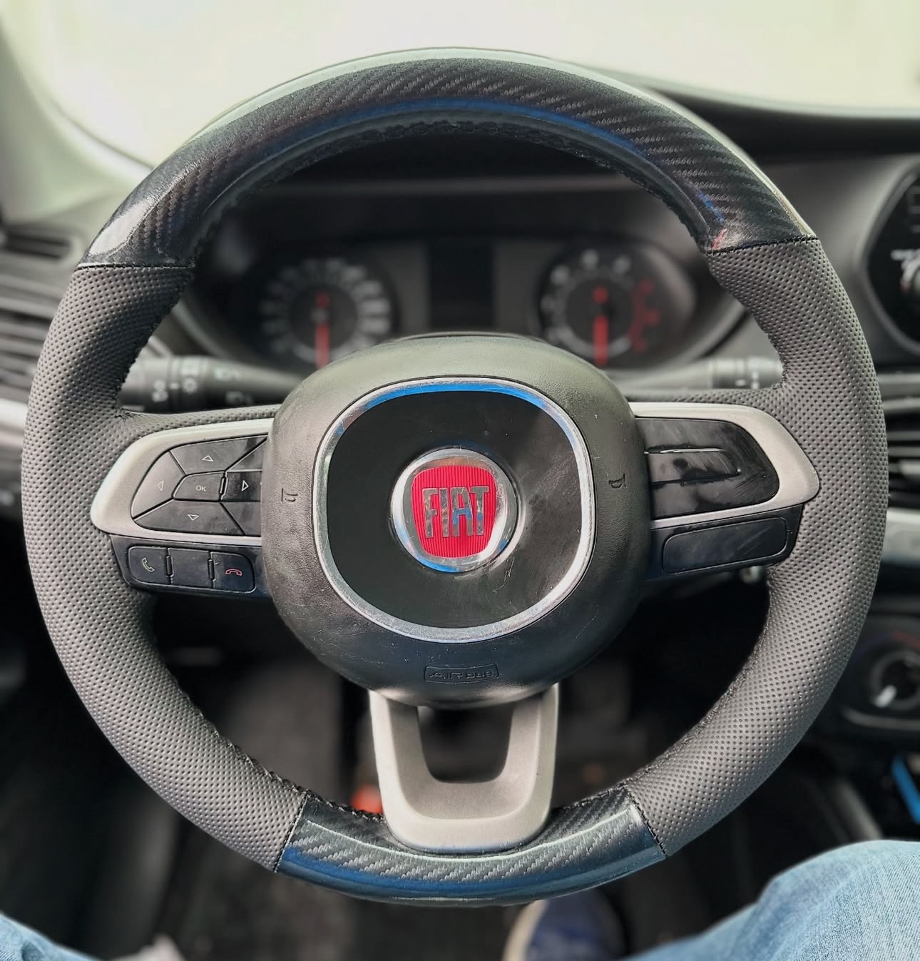 Fiat Egea (eki kasa) Araca Uyumlu Dikmeli Direksiyon Kılıfı