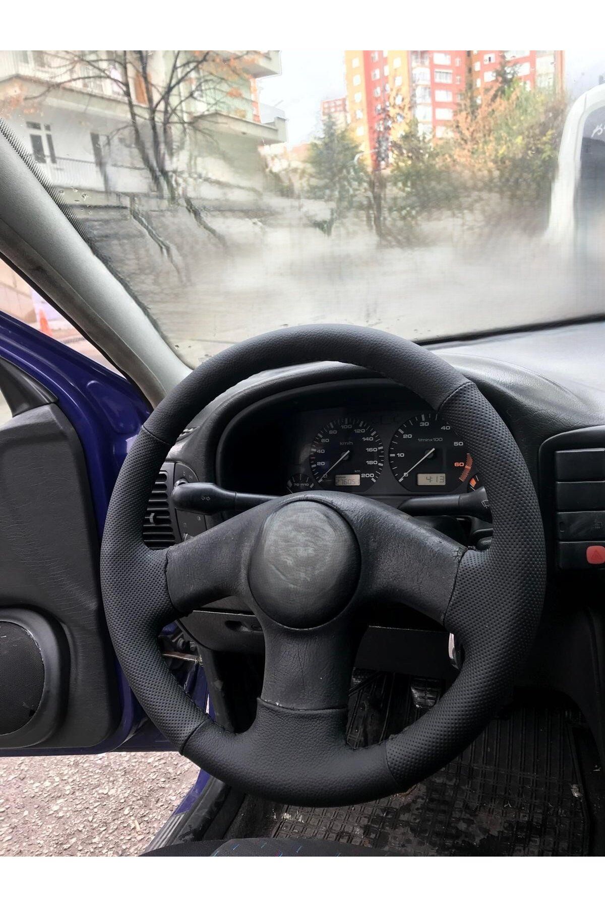 VOLKSWAGEN POLO 1998 ARACA ÖZEL DİKMELİ DİREKSİYON KILIFI SPORMODEL(GÖBEK HARİÇ)AÇIKLAMAYI OKUYNUZ)