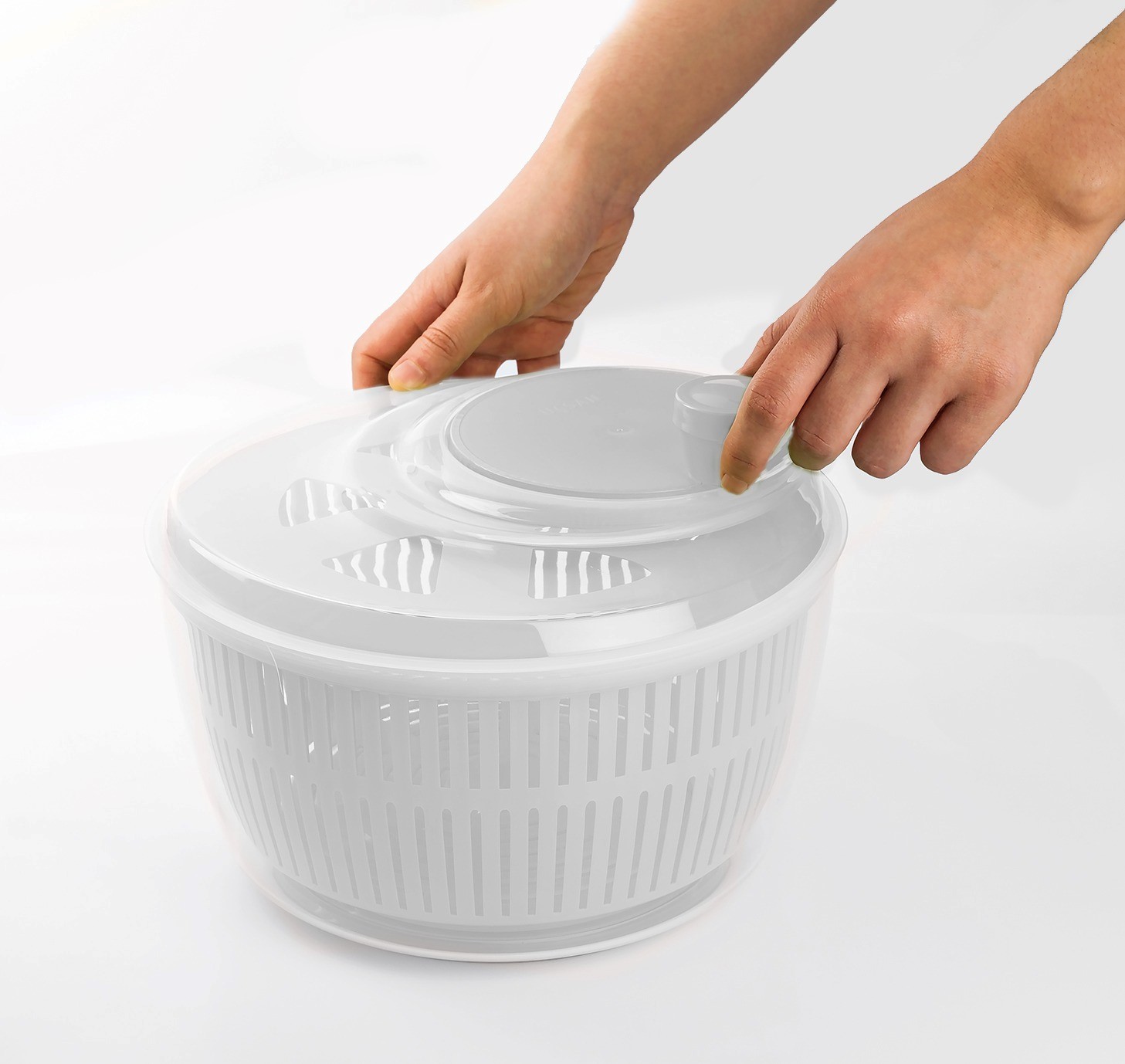 Salad Spinner 5 Liter Vegetable Dryer With Easy-To-Use Non-Slip Base And Large Capacity - WHİTE